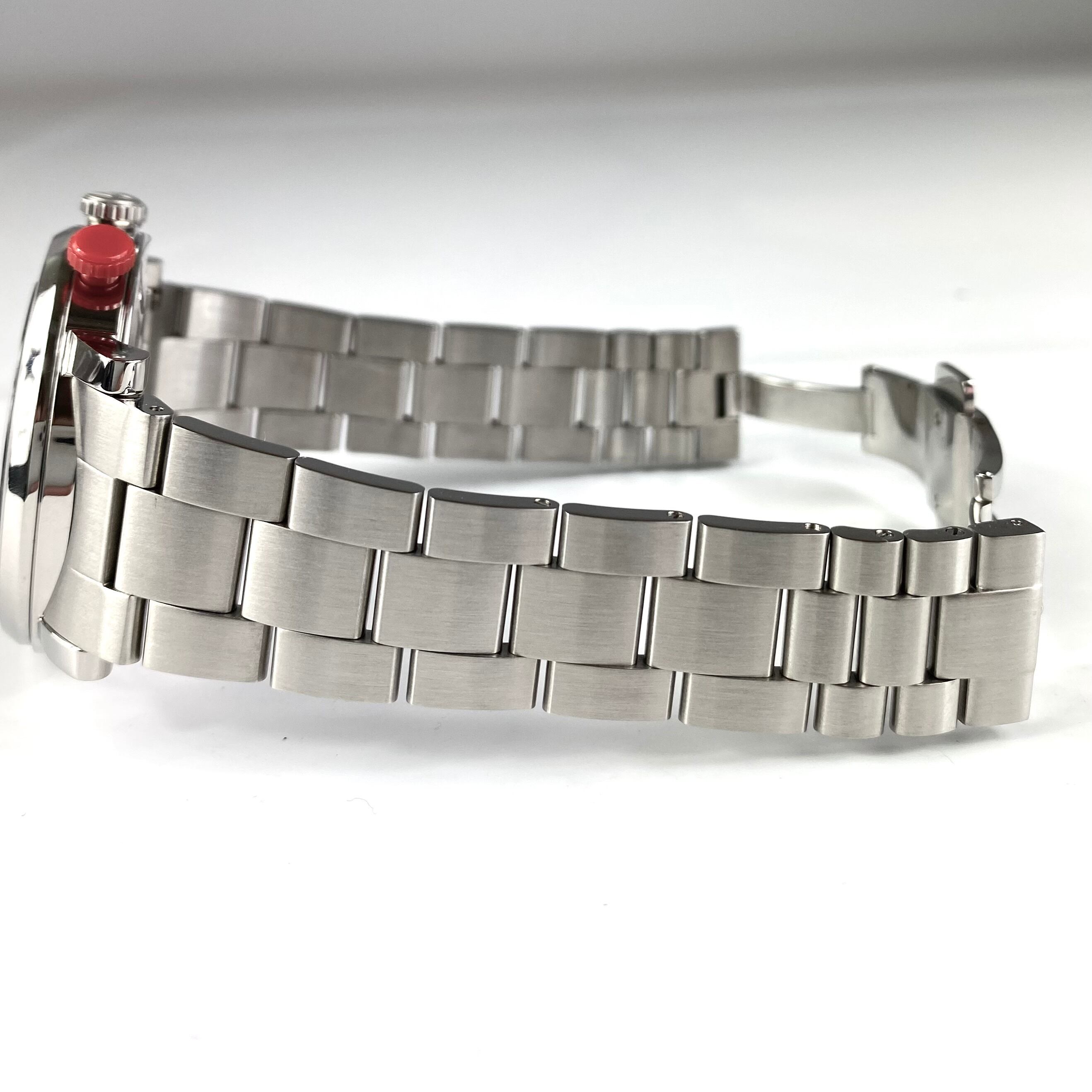 【美品】グッチ GUCCI Gクロノ 101M YA101361 クォーツ 黒 スモールセコンド クロノグラフ