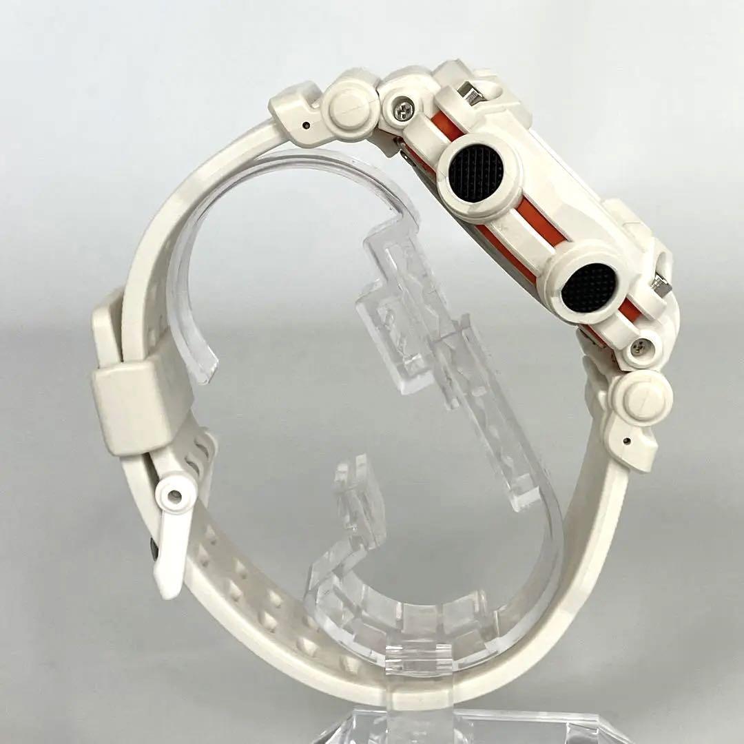 【美品】カシオ Gショック GA-900 クォーツ 白 アナデジ