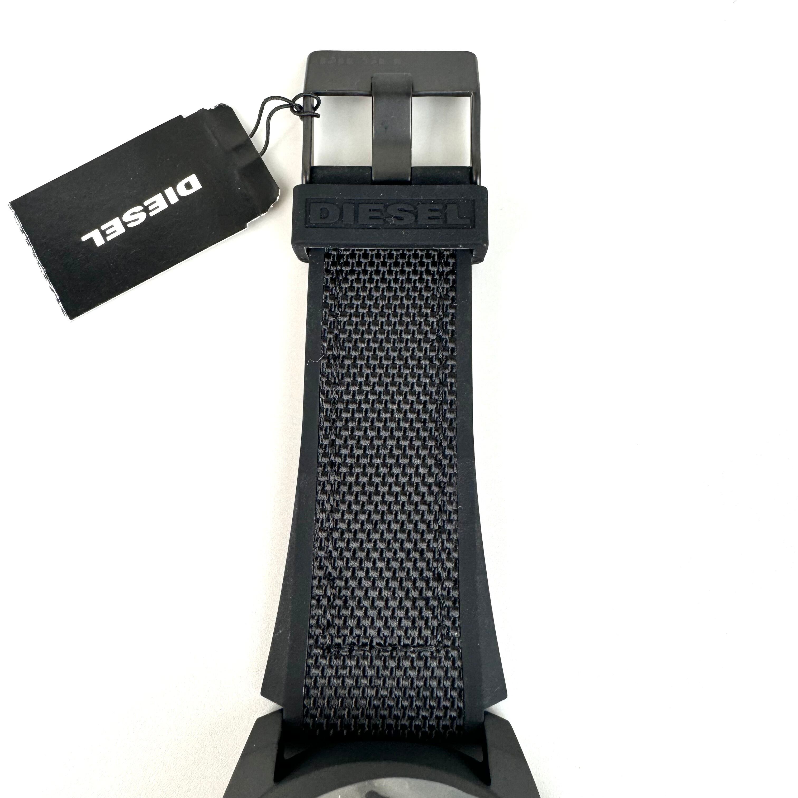 【未使用・電池交換済み】ディーゼル DIESEL メガチーフ MEGA CHIEF DZ−4552 クォーツ アナデジ 樹脂ベルト