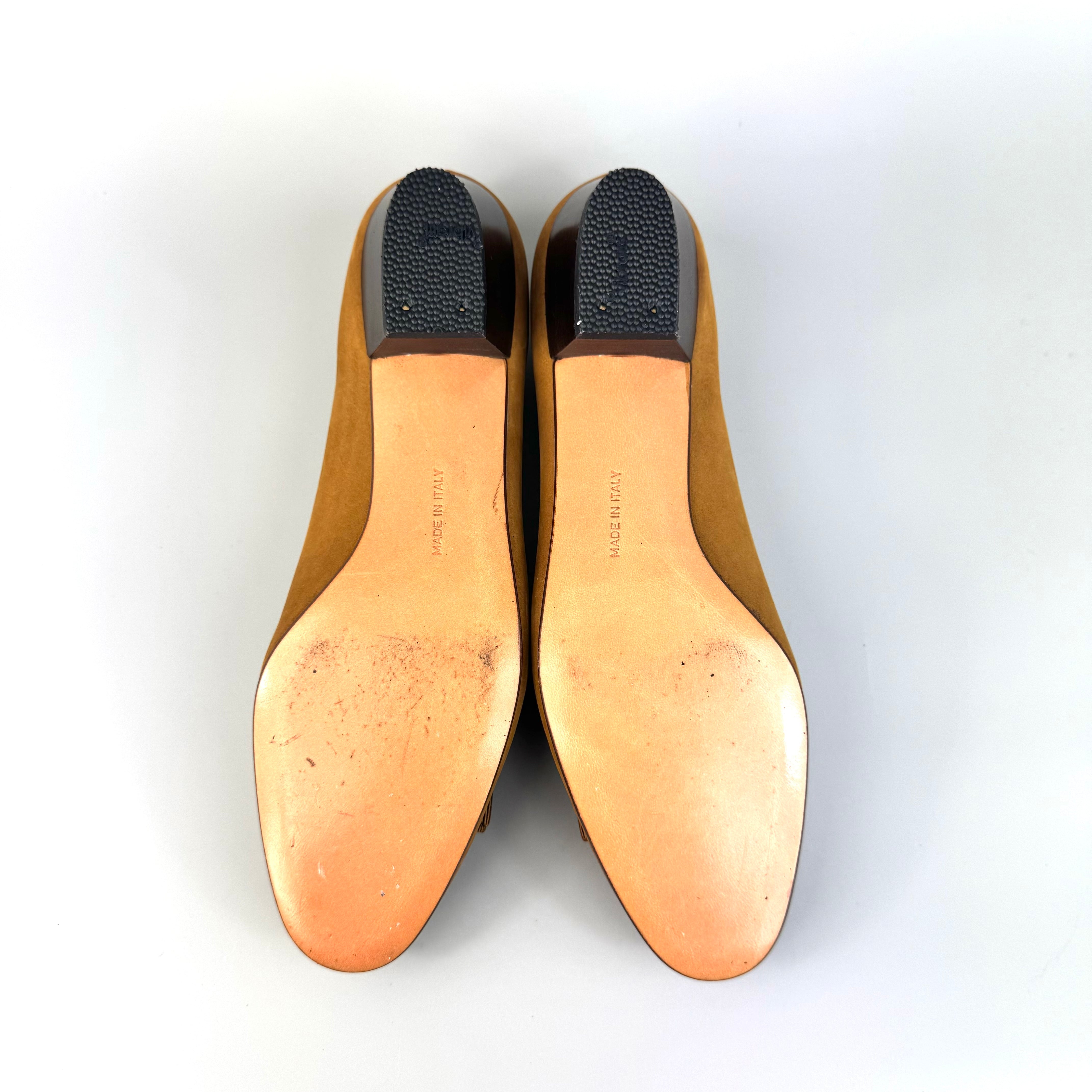 【美品】サルヴァトーレフェラガモ パンプス ヴァラリボン アーモンドトゥ ライトブラウン 24cm