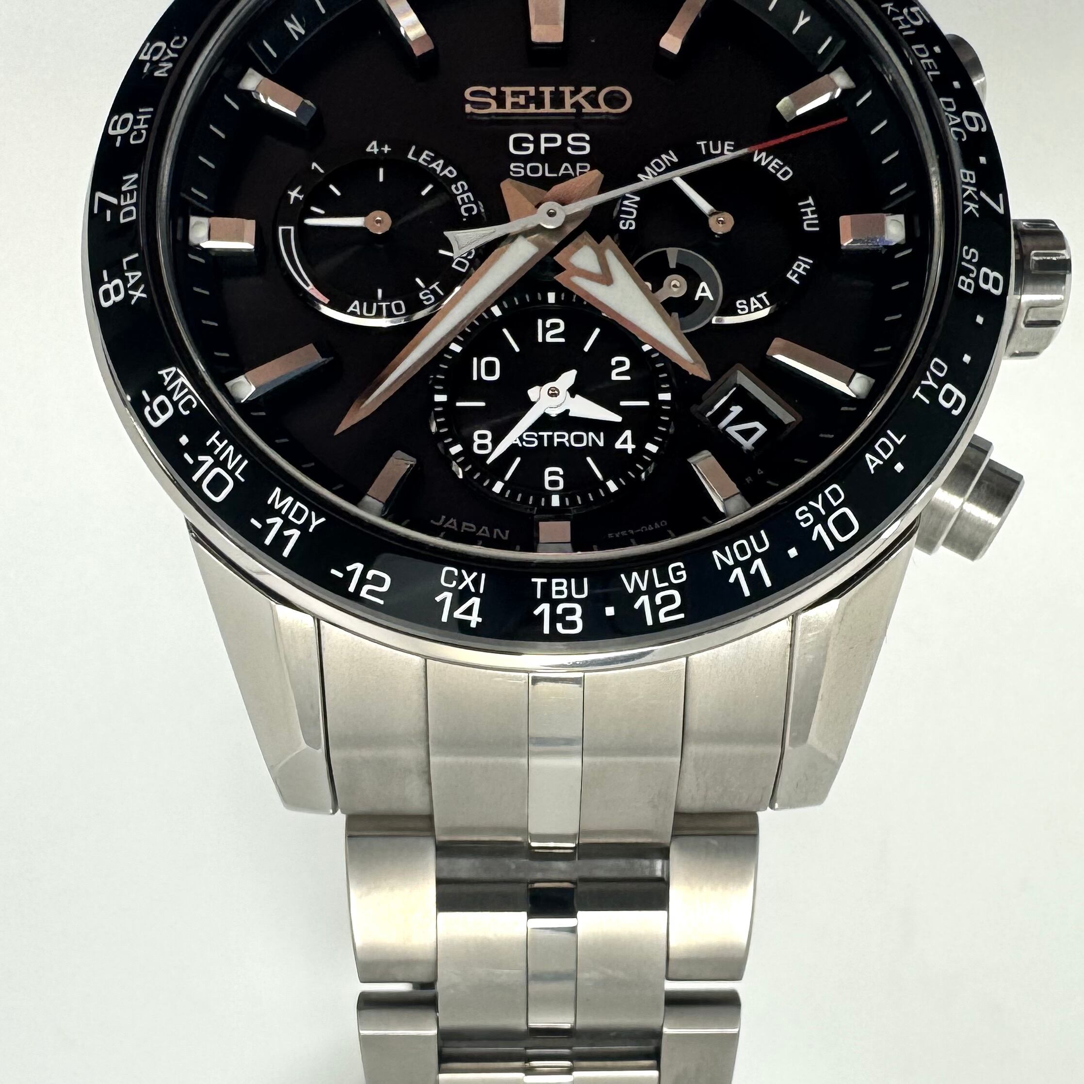【美品】セイコー アストロン SBXC003 5X53-0AB0 電波ソーラー 黒 デイト表示 チタニウム セラミック