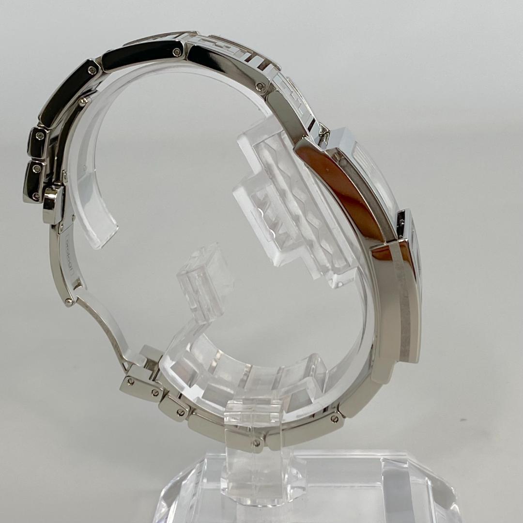 フェンディ 5500L オロロジ シークレット 2タイムゾーン QZ 2針 白黒