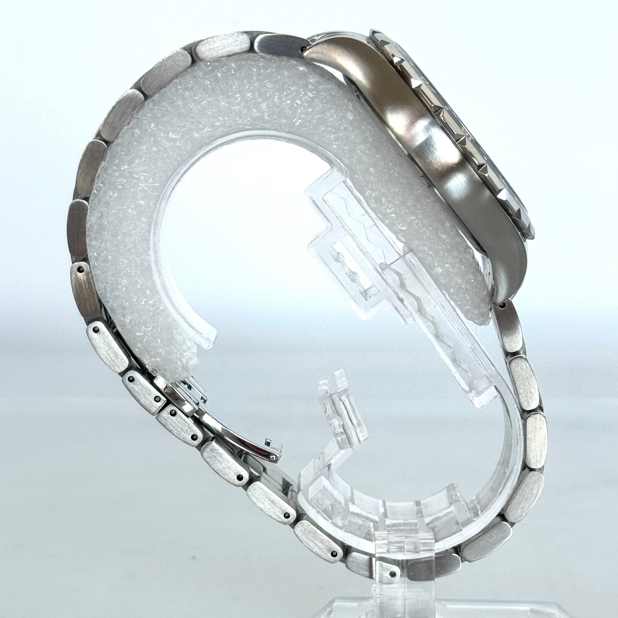 【希少】ヴェルサーチ ヘレニウム GMT V11 クォーツ 黒 デイト表示