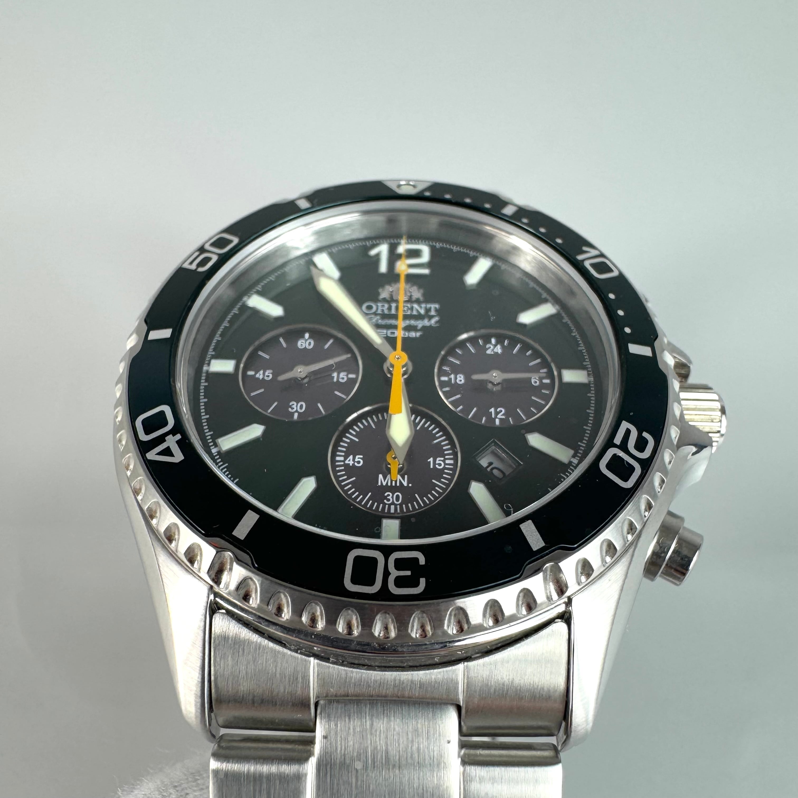 【美品】オリエント ORIENT オリエントマコ RN-TX0204E VS75-UAB0 ソーラー グリーン デイト表示 クロノグラフ