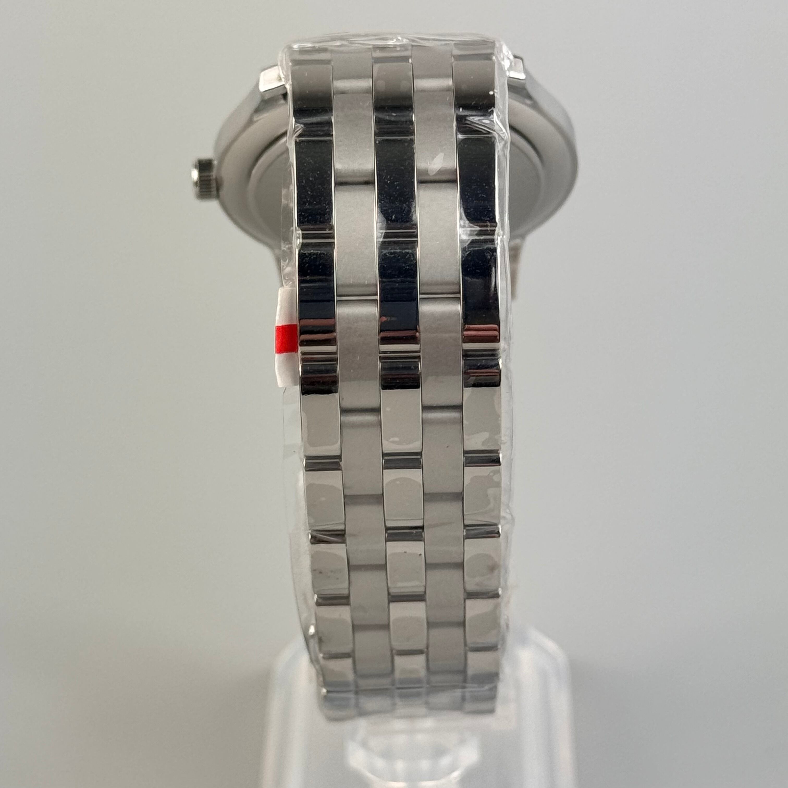 【未使用】グッチ GUCCI Gクラス 5500XL YA055211 クォーツ 黒 デイト表示