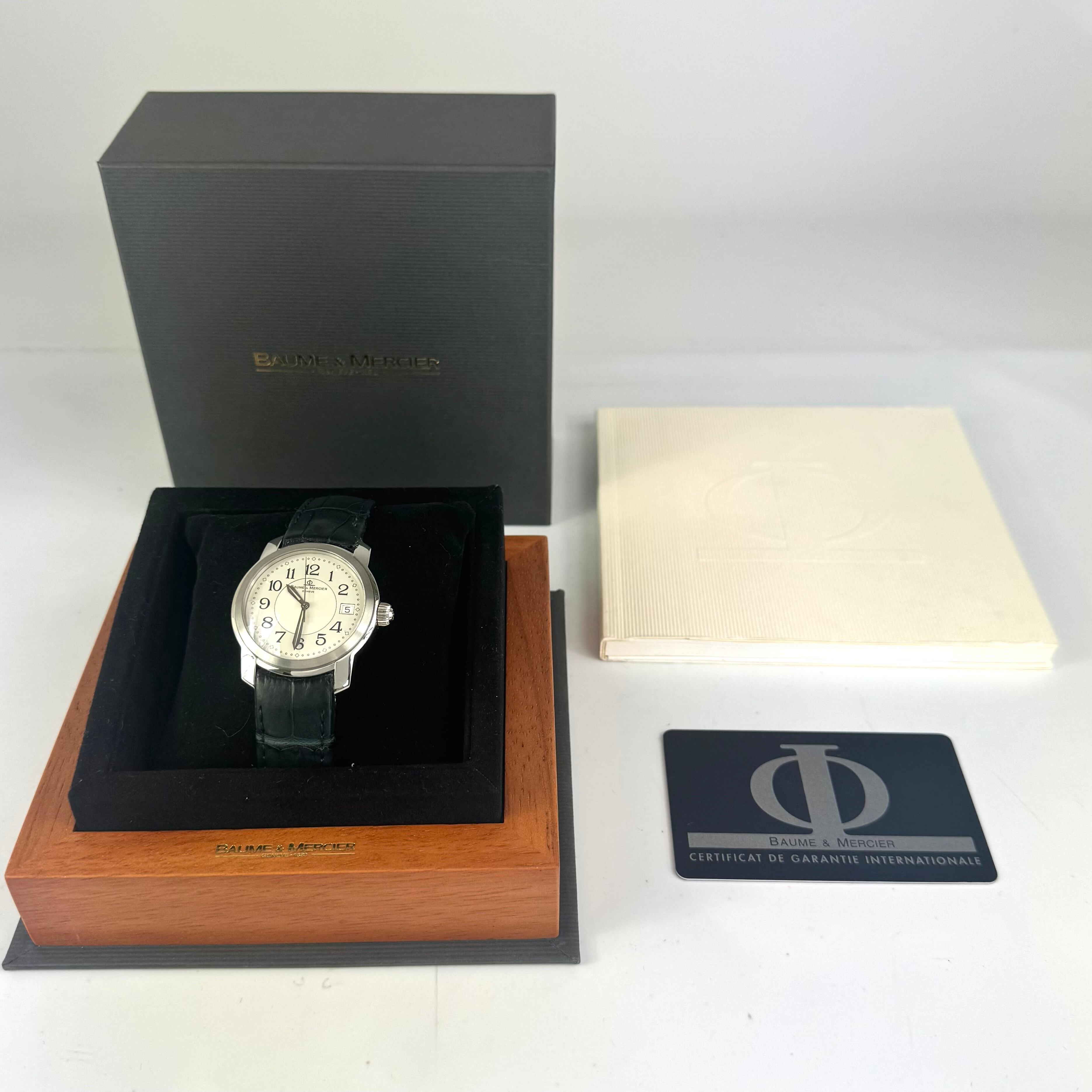 【美品・OH、電池交換済み】ボーム&メルシエ ケープランド MV045214 5267466 クォーツ デイト表示 シルバー 革ベルト