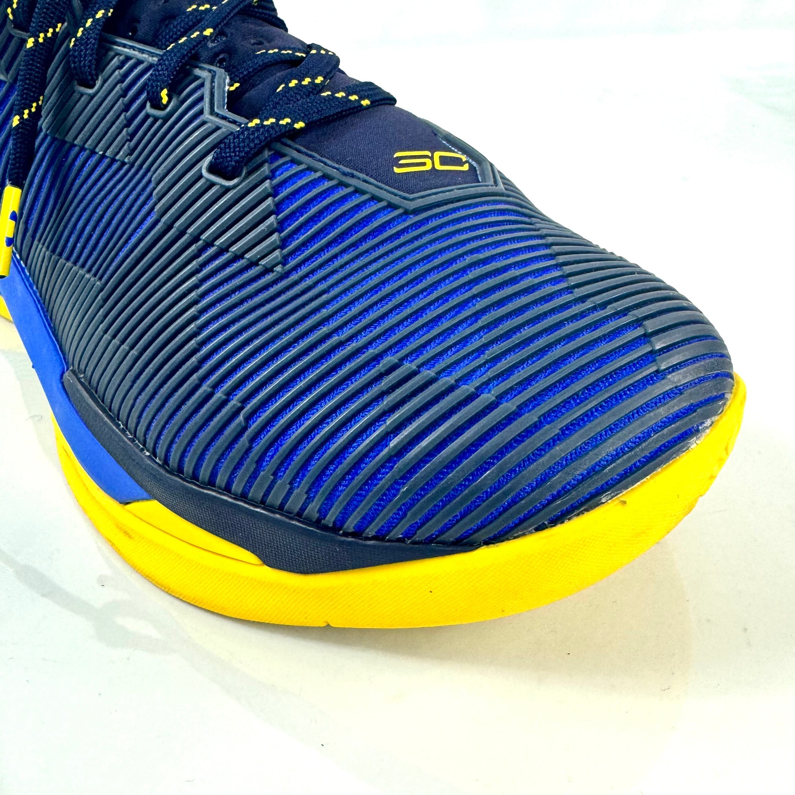 【美品】アンダーアーマー UNDER ARMOUR Curry2.5 ステフィンカリーモデル ハイカットスニーカー バッシュ 3C 27.5cm