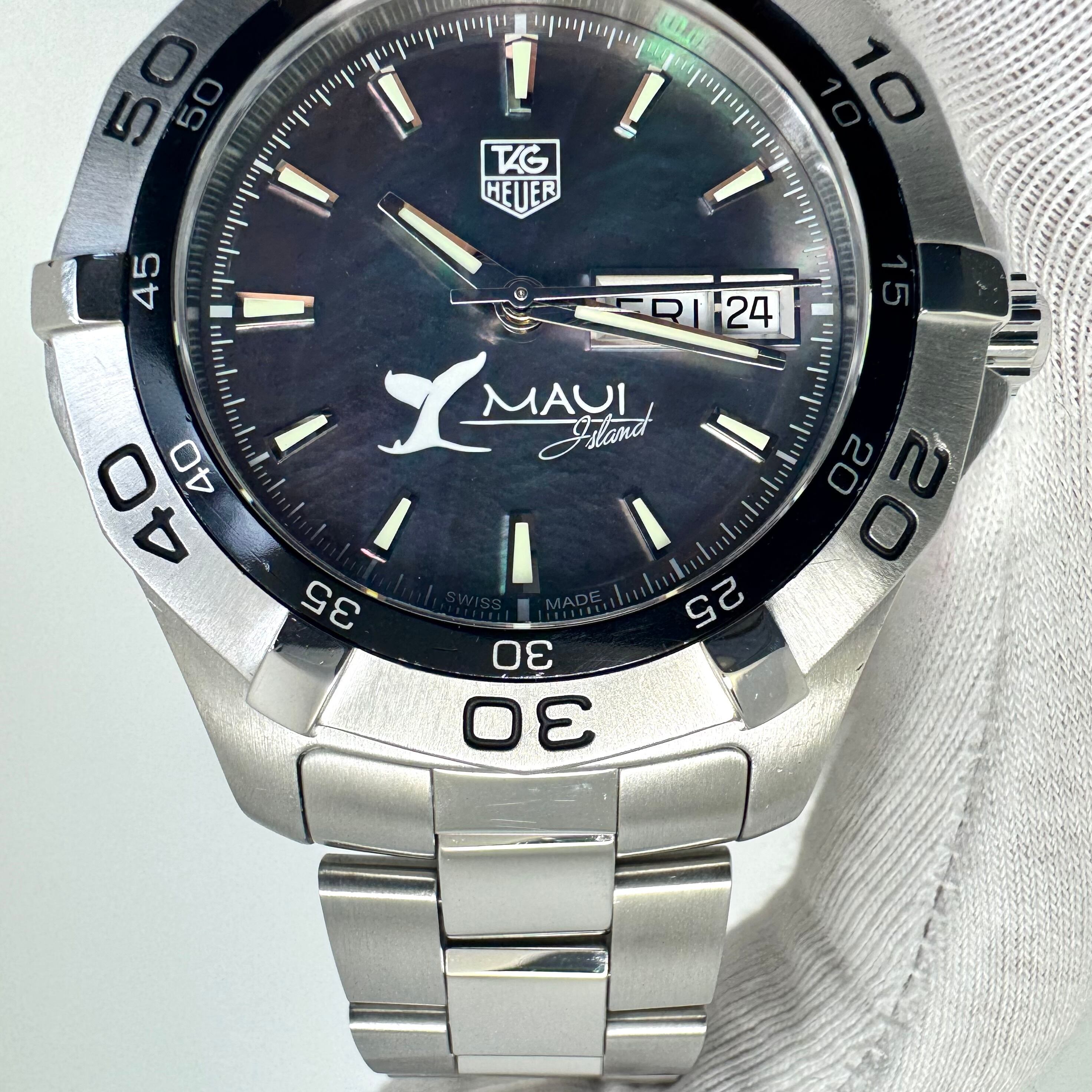 【希少・動作良好】タグホイヤー TAG HEUER アクアレーサー WAF2012.BA0818 マウイ島 限定700本 ダイバーズ 自動巻 ブラックシェル デイデイト表示 300m防水