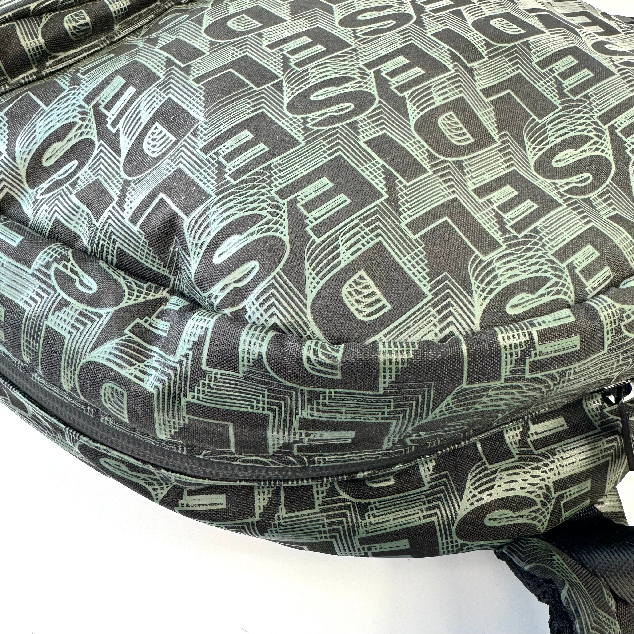 【美品】ディーゼル リュック バックパック モノグラム ロゴ カーキー ネオンオレンジ 緑