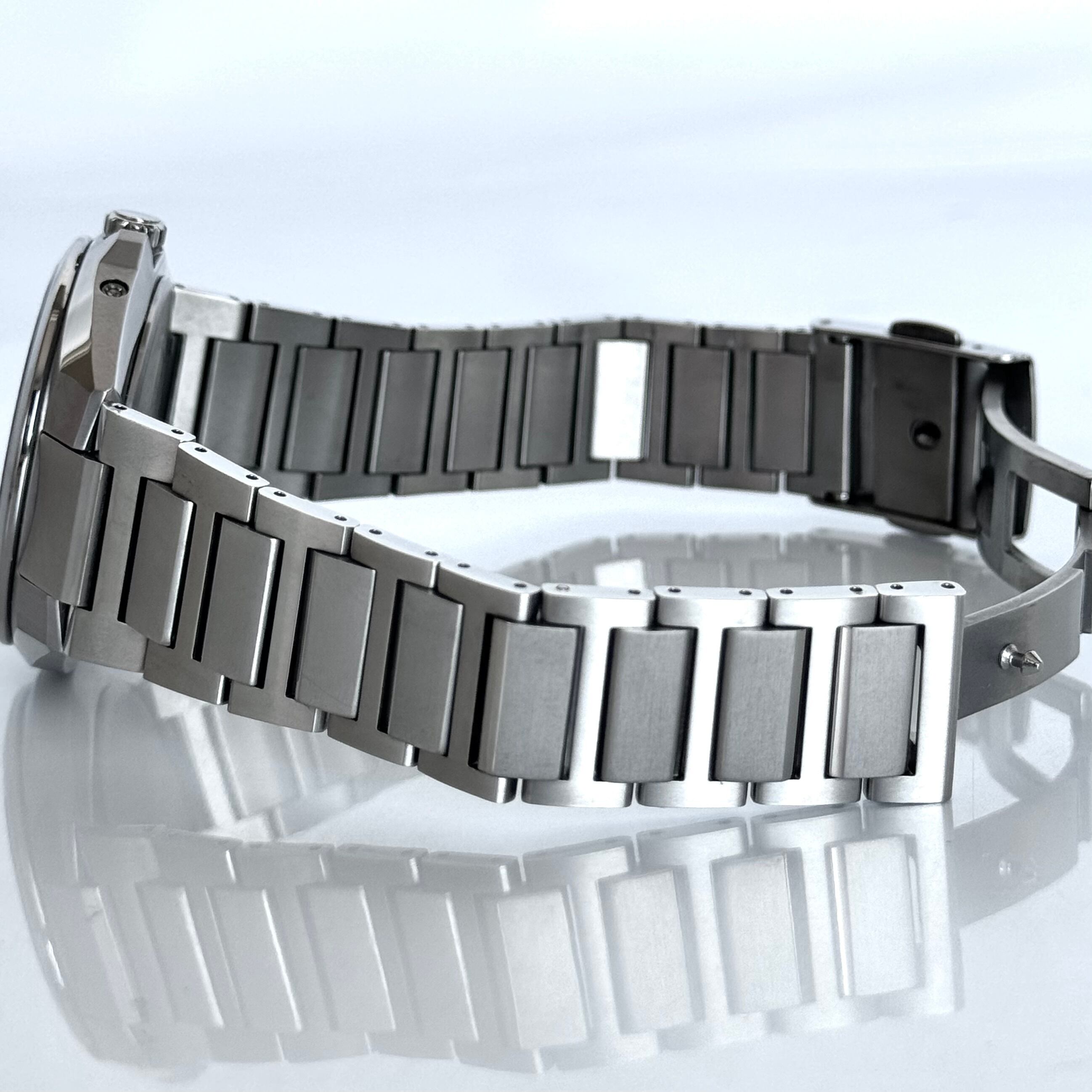 【美品】シチズン アテッサ AT6050-54E H100-R007556 電波ソーラー 黒 デイデイト チタニウム