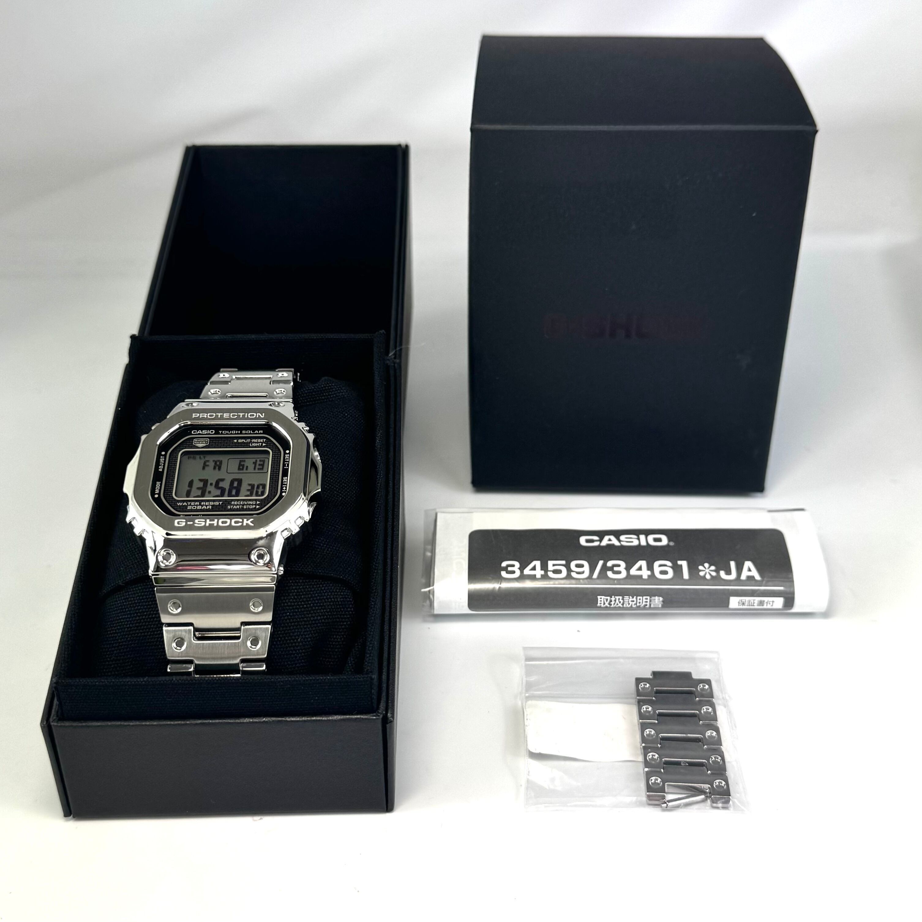 【美品】カシオ G-SHOCK ジーショック GMW-B5000D-1JF 5000シリーズ フルメタル モバイルリンク スクエア デジタル 電波ソーラー 20気圧防水 腕時計 メンズ 中古