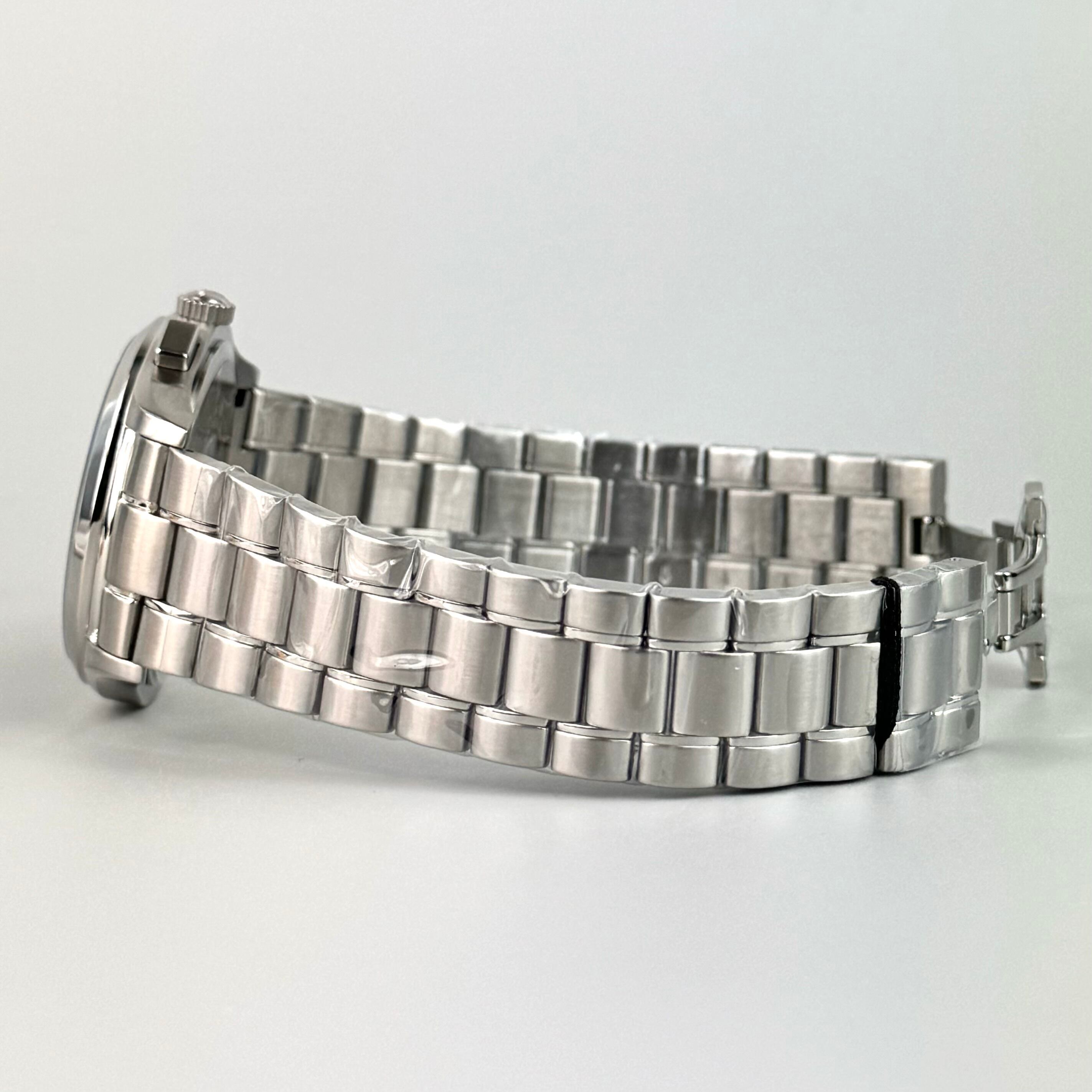 【未使用】エンポリオアルマーニ EMPORIO ARMANI AR-11529 クォーツ クロノグラフ グリーン デイト表示