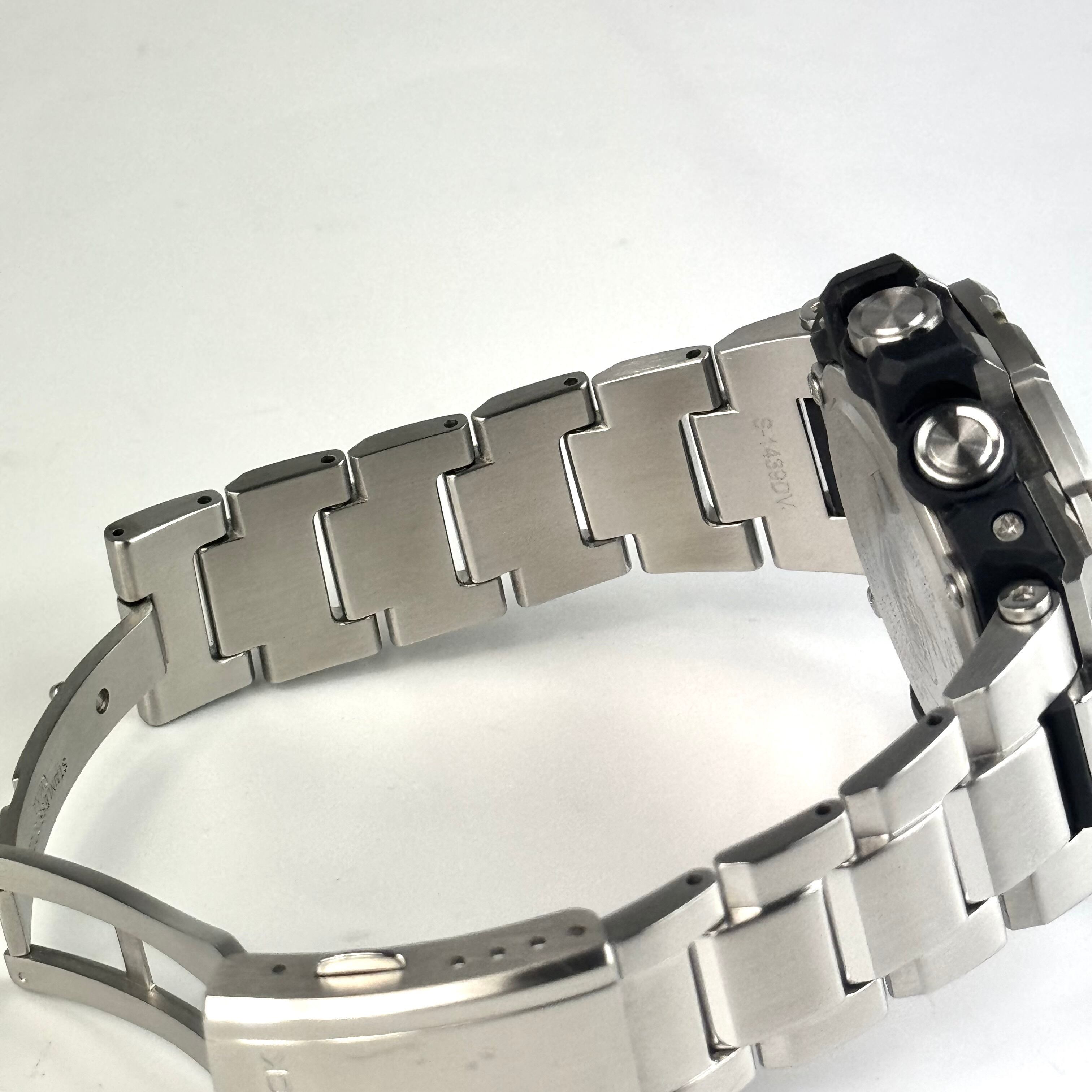 【美品】カシオ CASIO ジーショック G-SHOCK ジースチール G?STEEL GST-B100D-1A9JF タフソーラー デイト表示 スマホリンク 黒