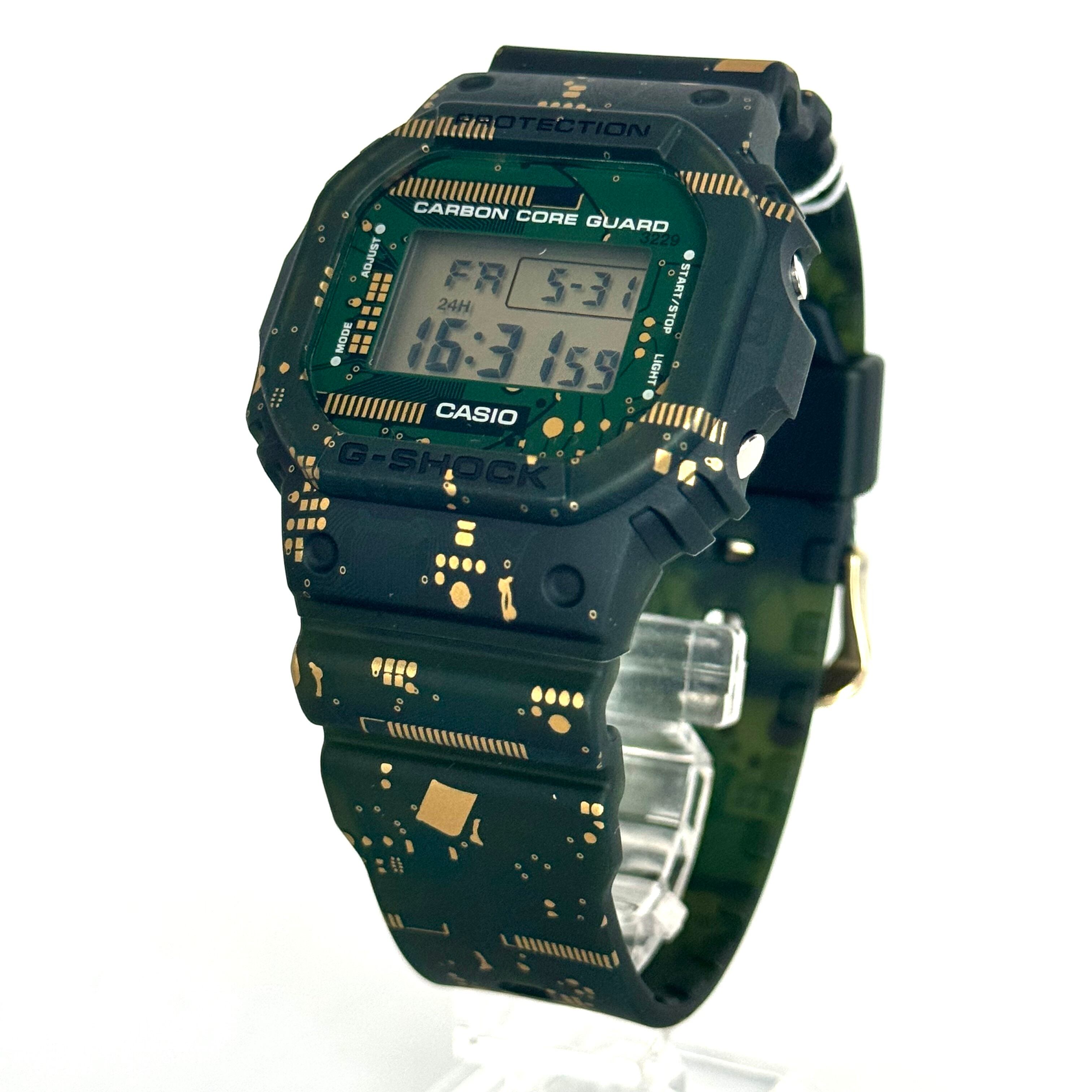 【未使用】カシオ　ジーショック　G-SHOCK　DWE-5600CC?3JR　デジタル　クォーツ　樹脂ベルト