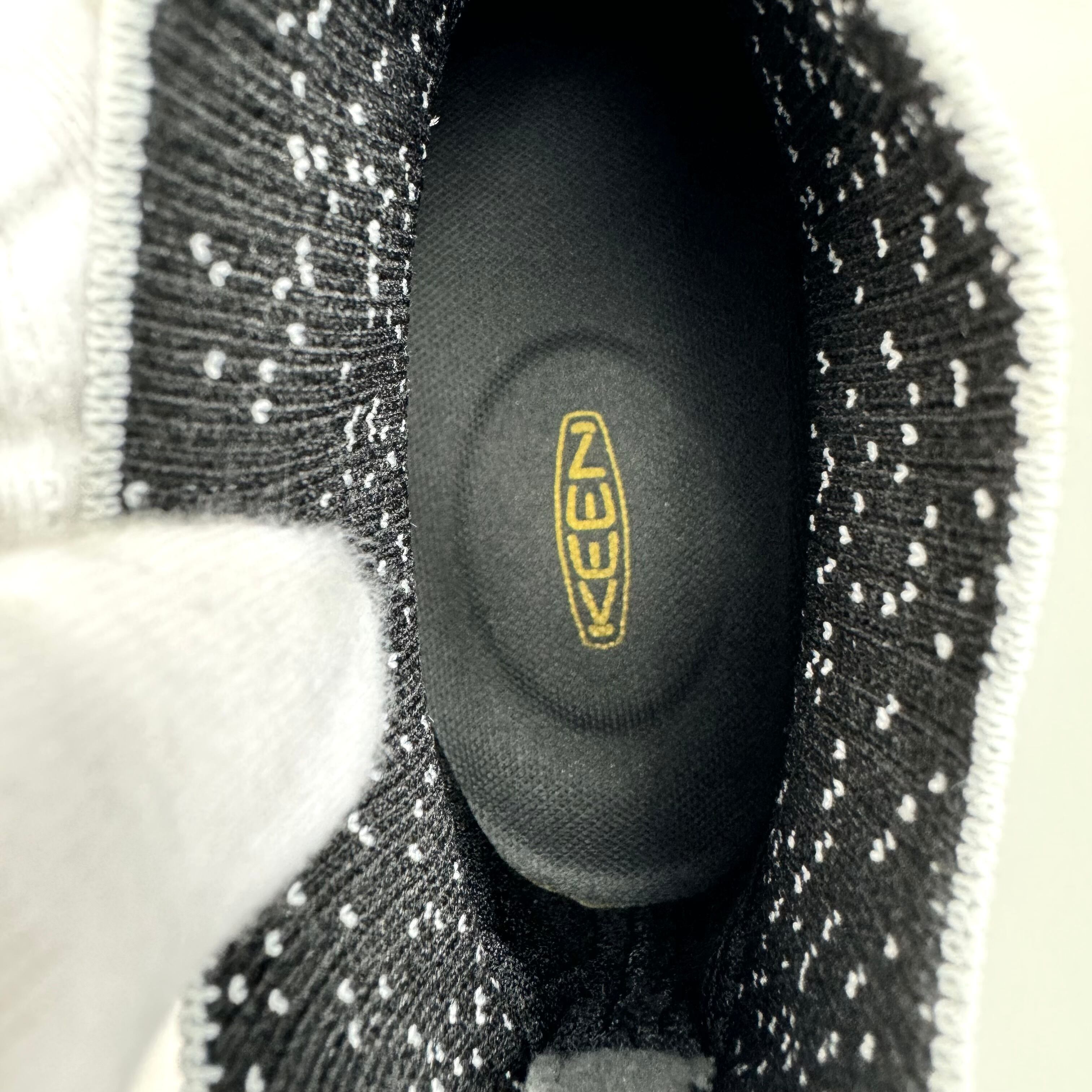 キーン　限定モデル　エクスプロールユニークミッド　スニーカー　グレー25.5cm