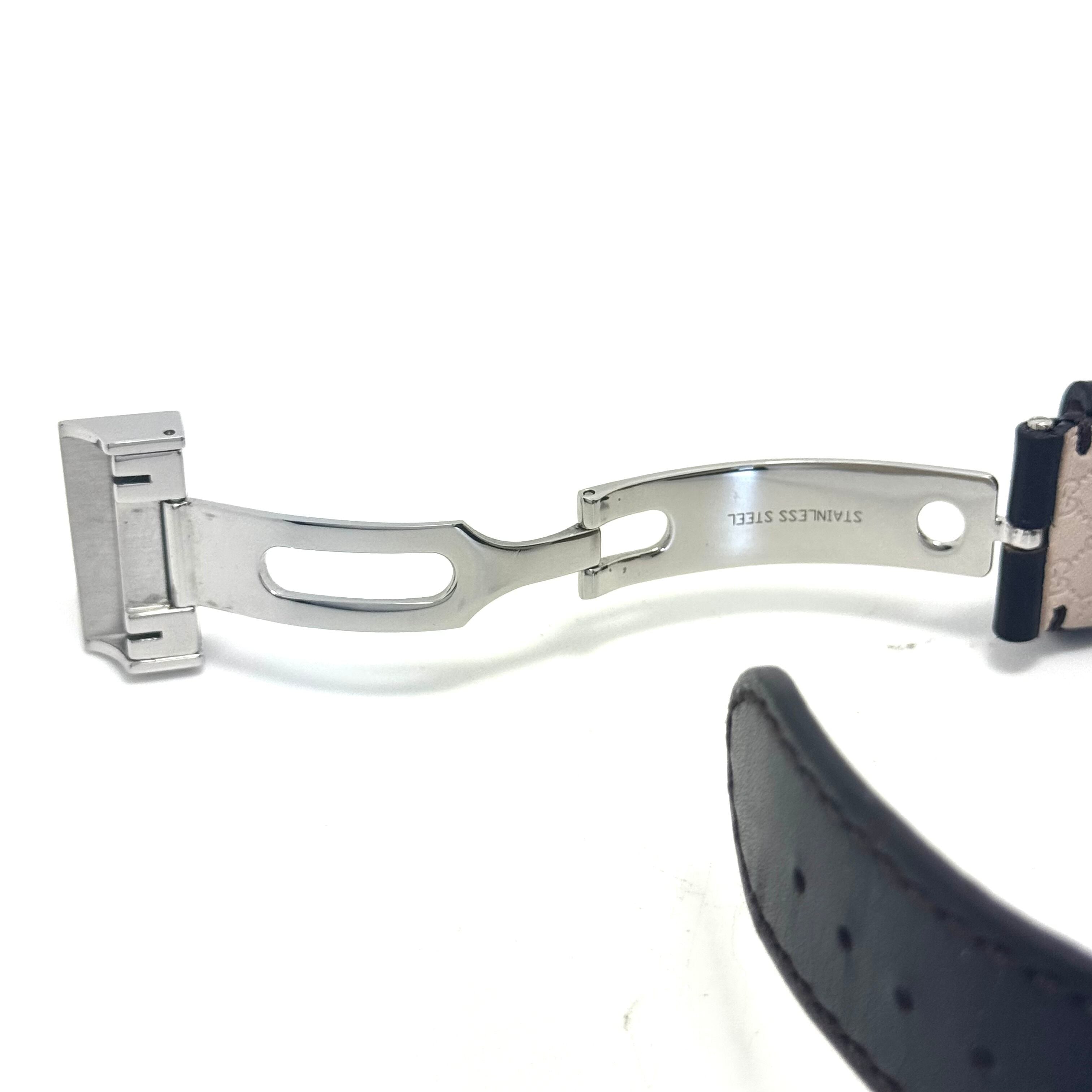 【美品】グッチ　GUCCI　Gクロノ　YA101202　101.2　クォーツ　黒　クロノグラフ　革ベルト