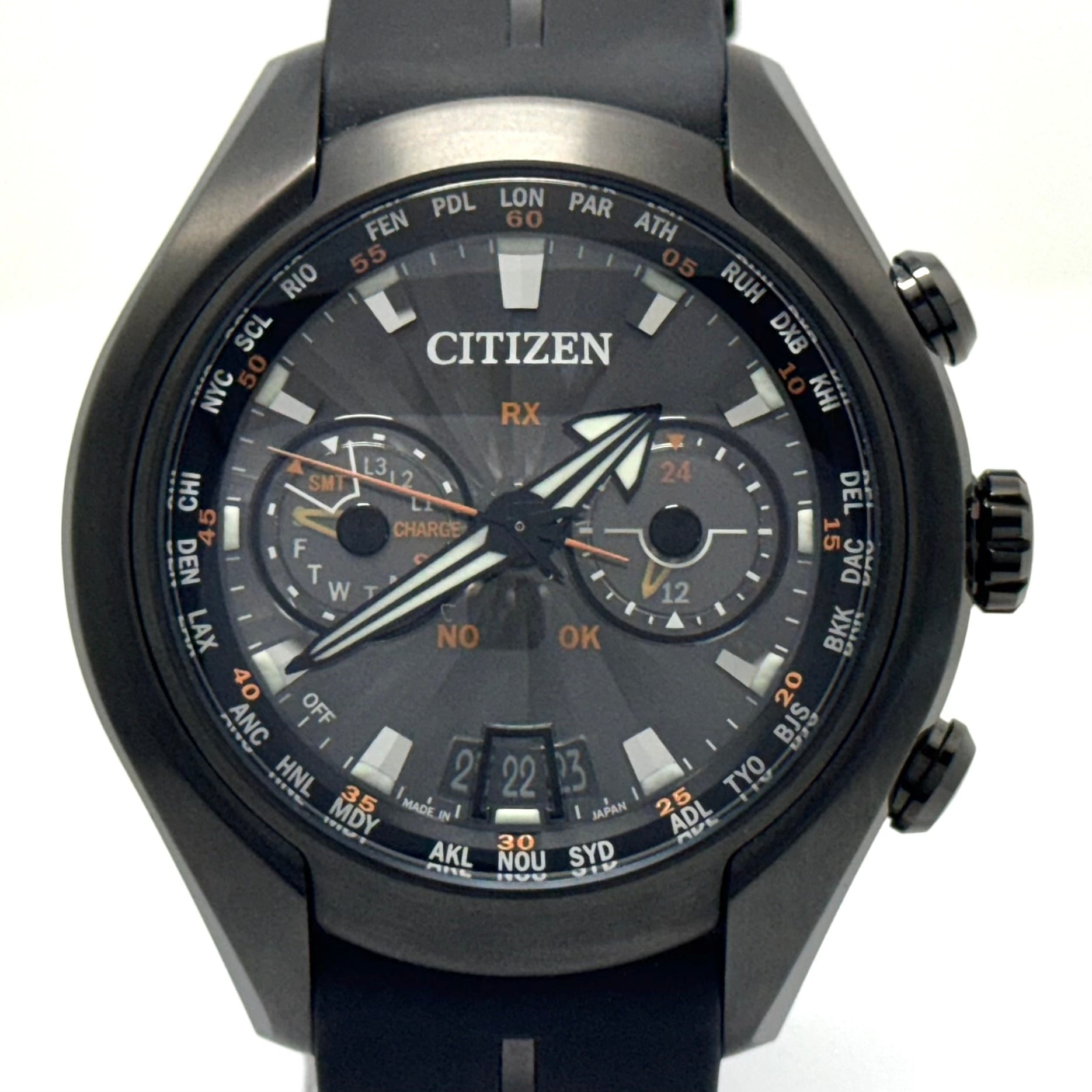 【美品】シチズン　CITIZEN　サテライトウェーブ　Satellite Wave　CC1076-02E　H909-S085012　電波ソーラー　チタニウム　黒　デイト表示　ラバーベルト