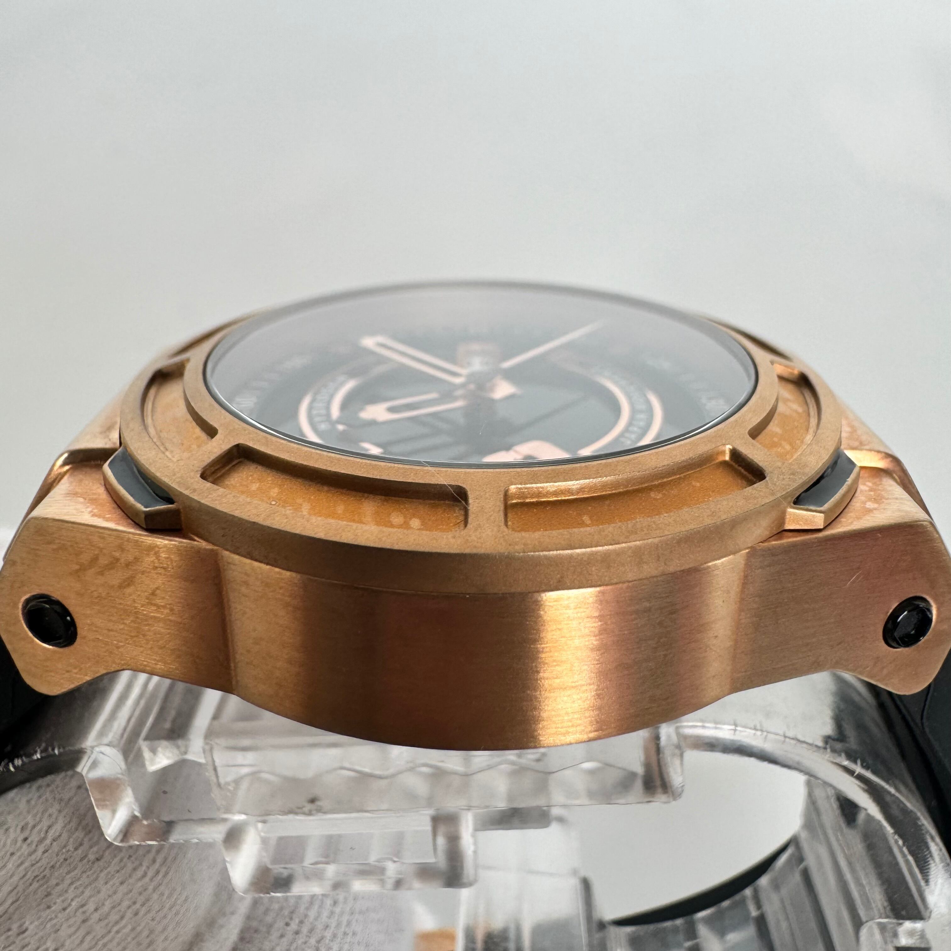 ハイドロゲン　OTTO　HW224005　自動巻　黒　ゴールド　裏スケ　デイデイト　樹脂ベルト