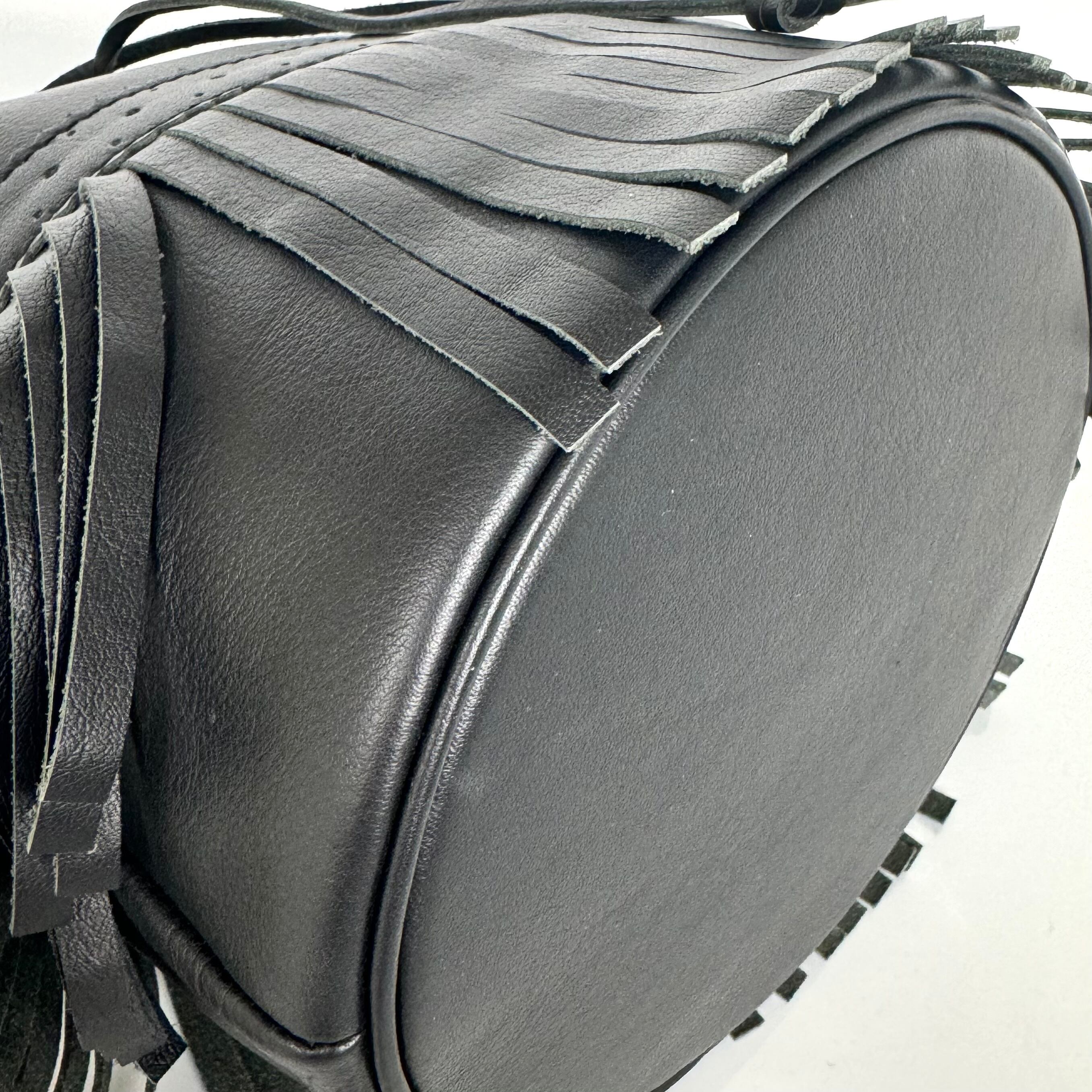 J＆M デビットソン　カーニバル　ミディアム　2WAYバッグ　ショルダーバッグ　ハンドバッグ　フリンジ　レザー　黒