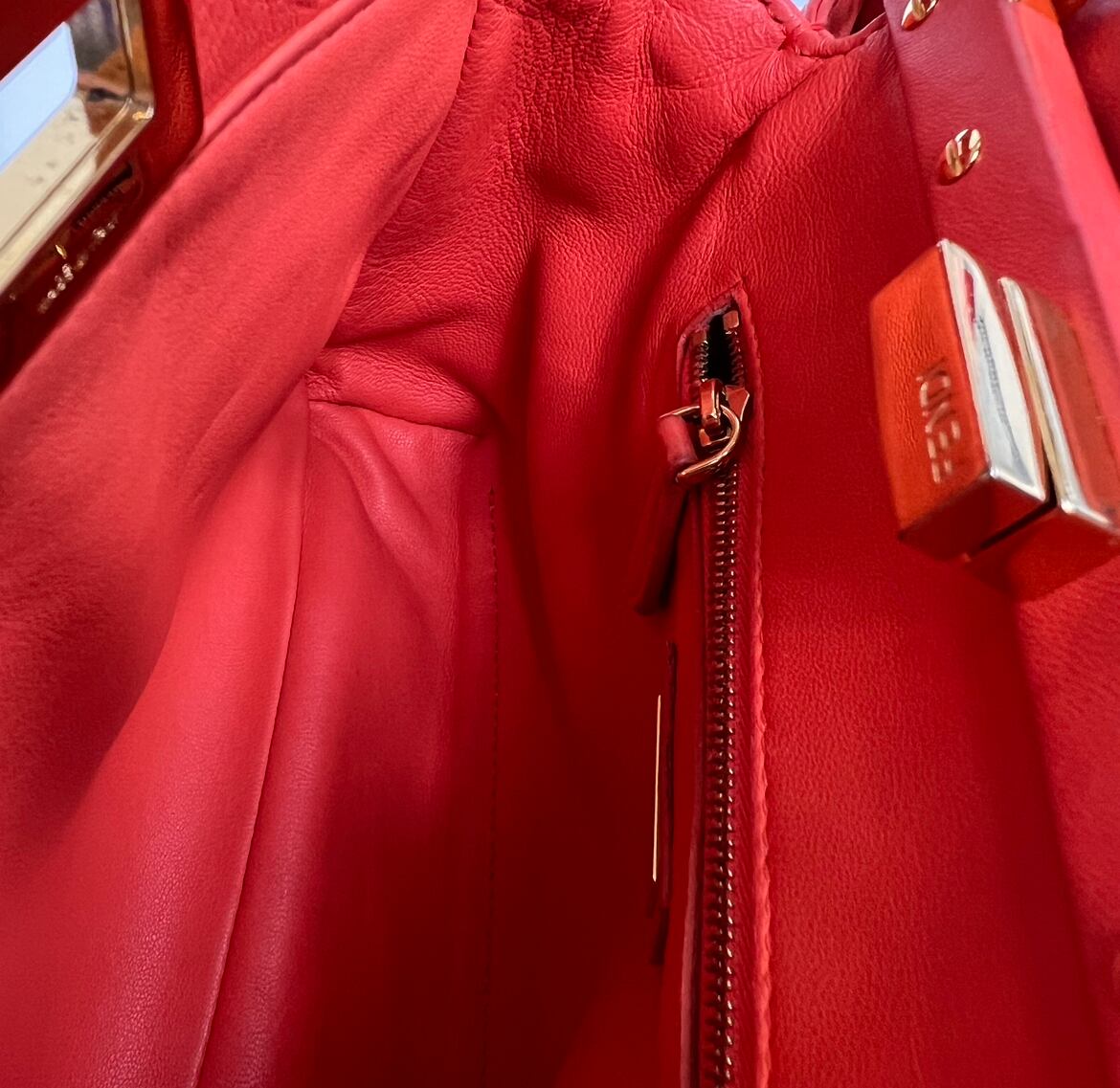 フェンディ ピーカブー ミニ スモール オレンジ バンドバッグ