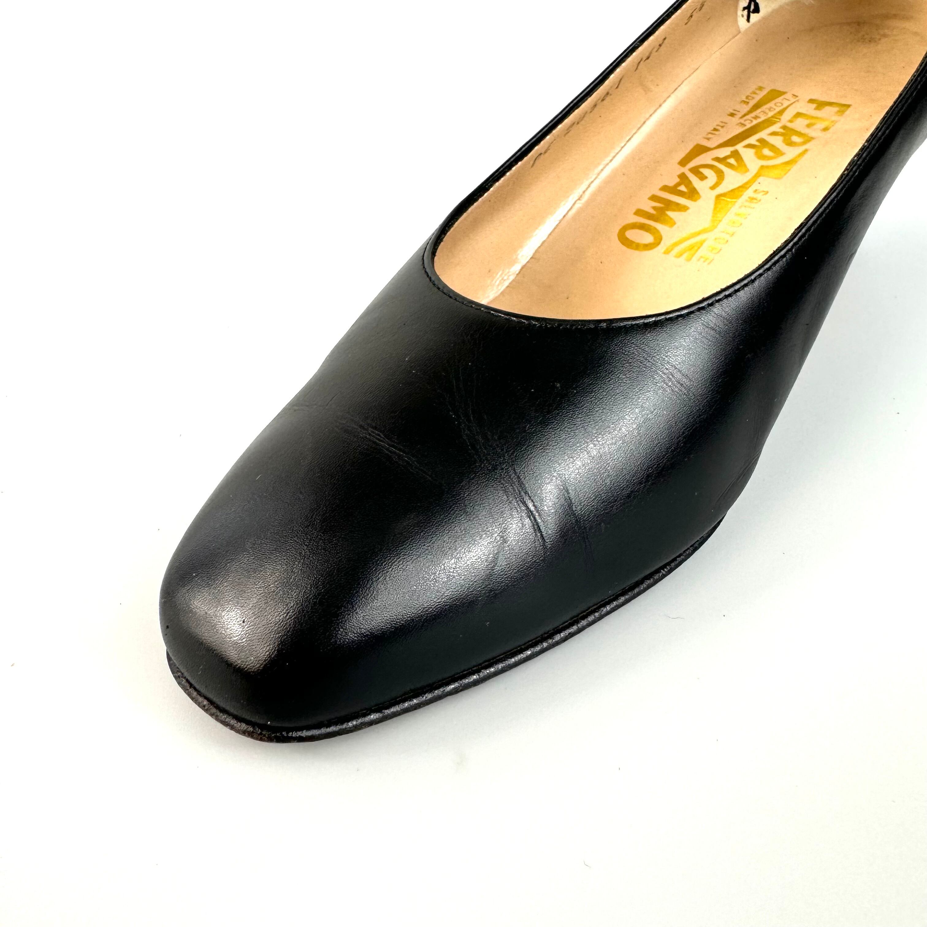 サルヴァトーレフェラガモ　パンプス　スクエアトゥ　カーフ　黒　23cm　5 1/2