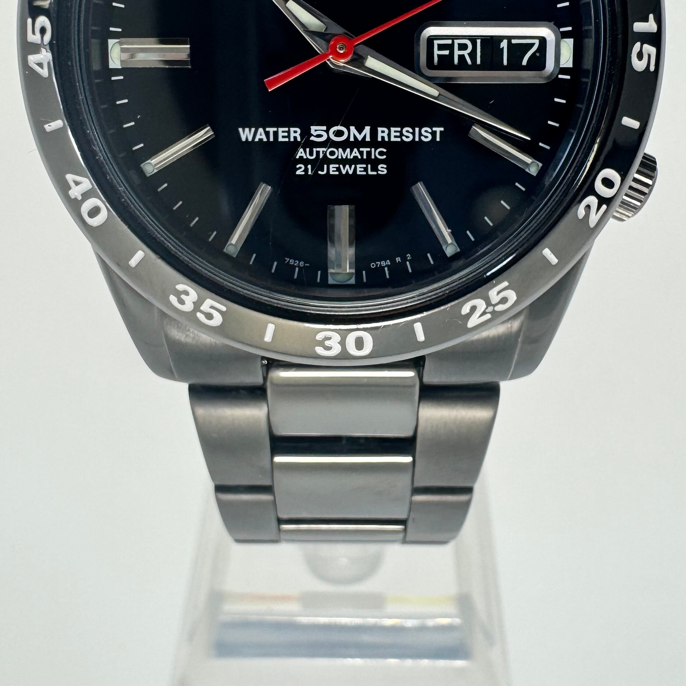 セイコー　セイコーファイブ　セイコー5　SNKE03K1　7S26-02T0　自動巻　黒　裏スケ　デイデイト（スペイン語・英語）　海外モデル