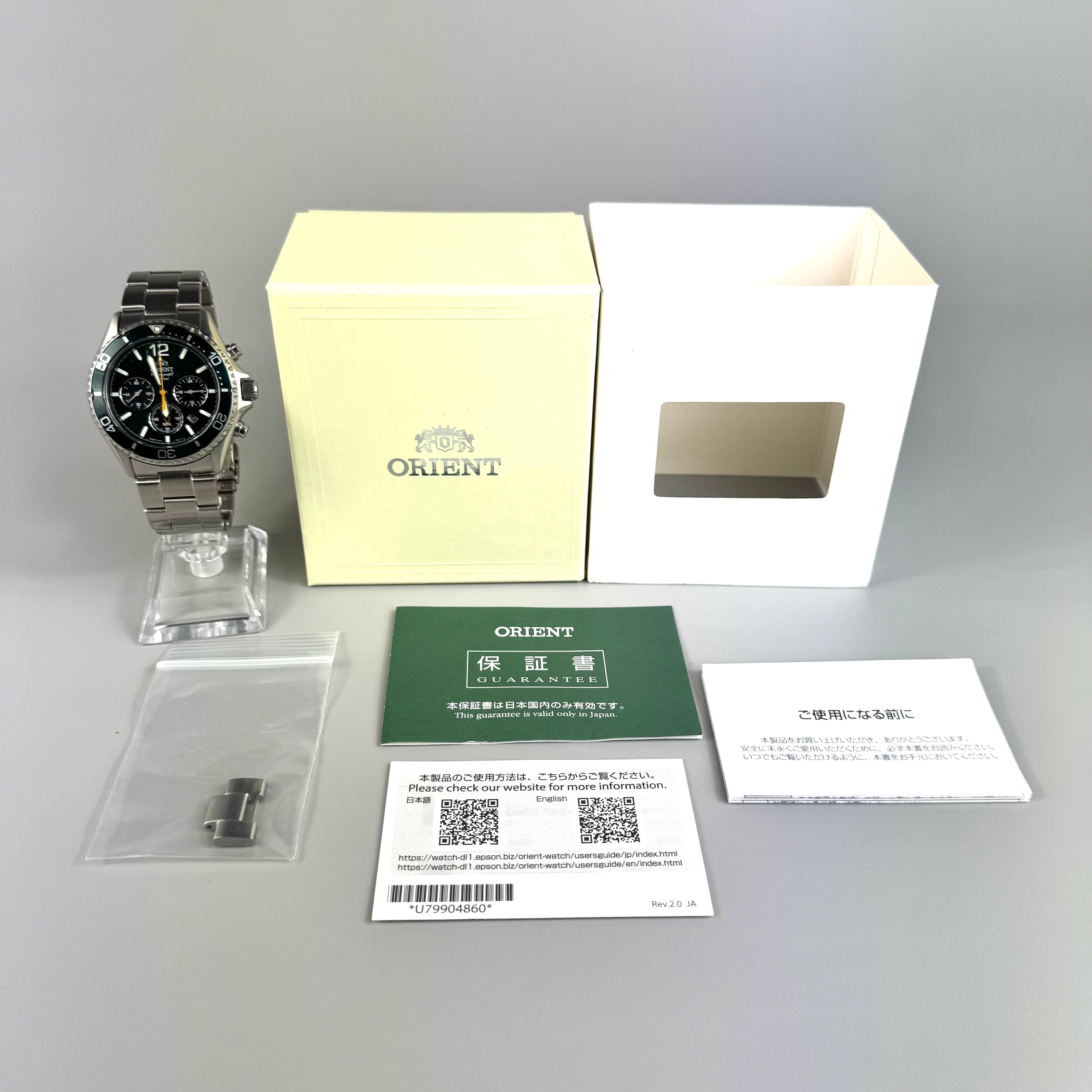 【美品】オリエント　ORIENT　オリエントマコ　RN-TX0204E　VS75-UAB0　ソーラー　グリーン　デイト表示　クロノグラフ