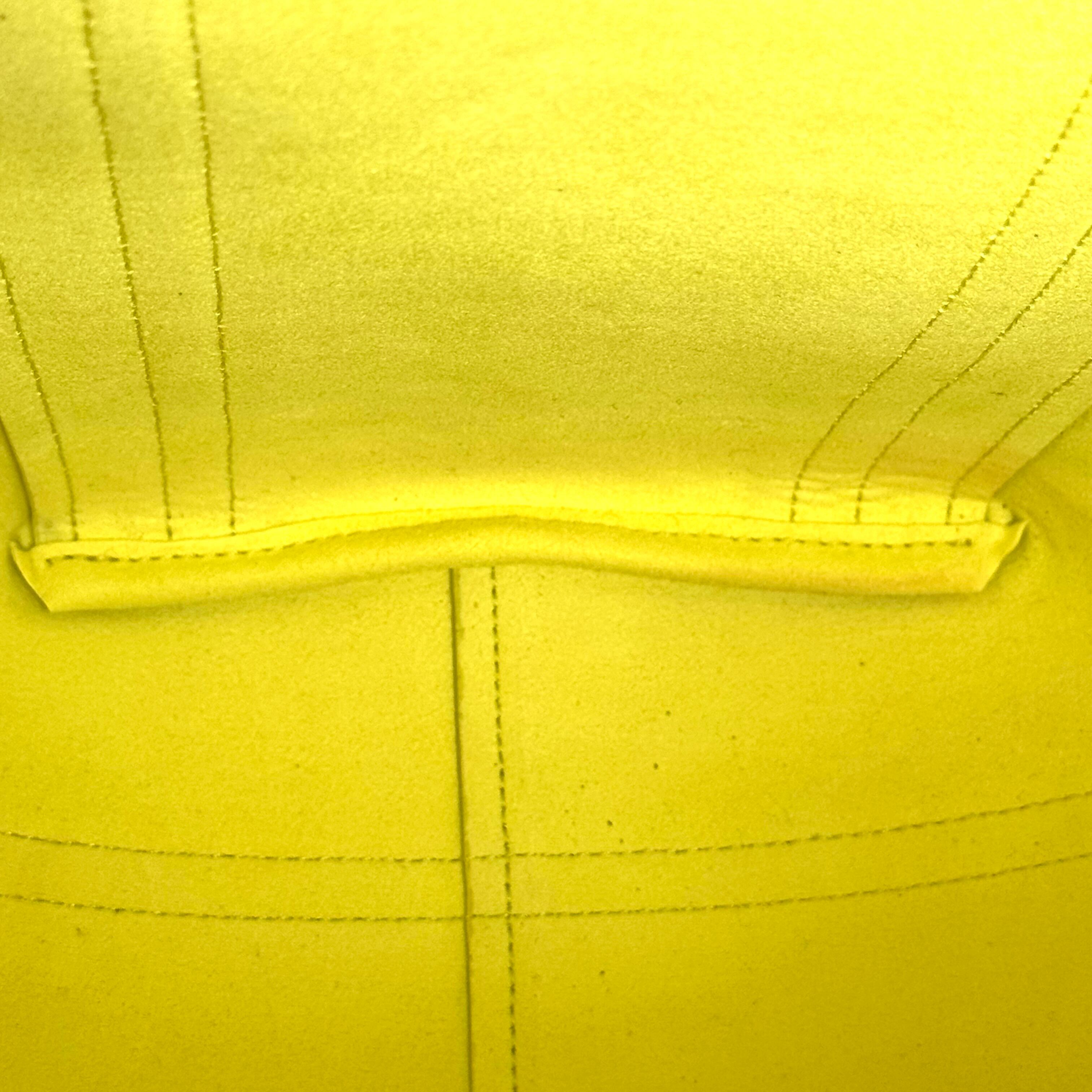 バレンシアガ　エヴリディトート　ノースサウス　スモール　イエロー