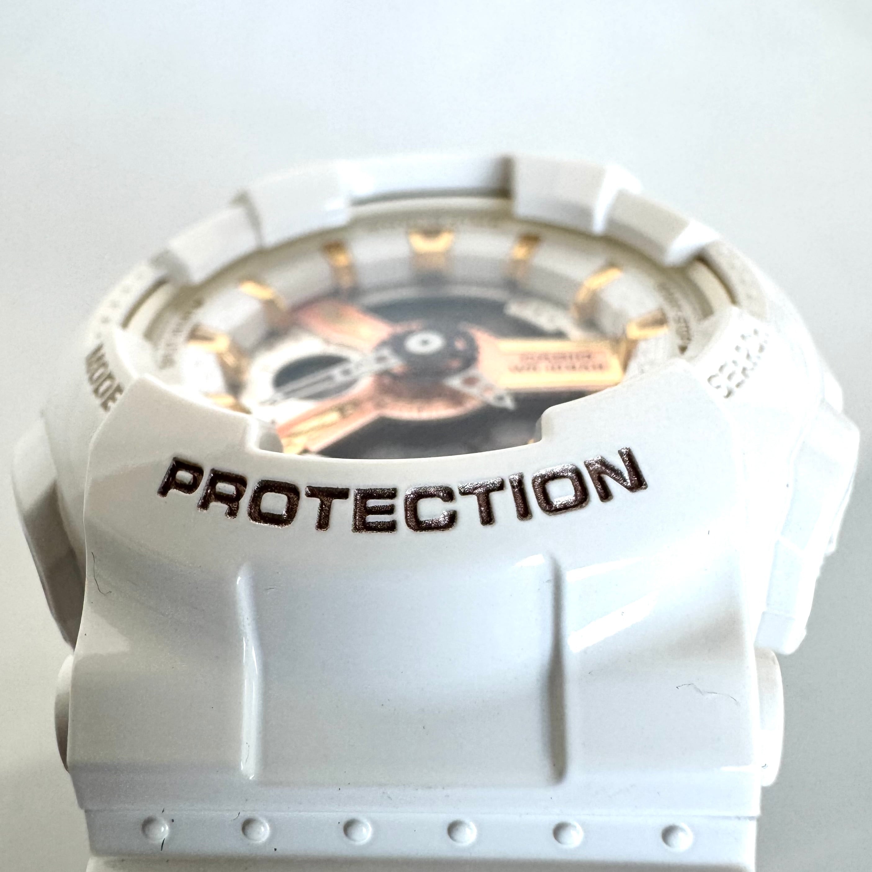 【美品】カシオ　ジーショック　G-SHOCK　BA-110LC　クォーツ　デジアナ　白　ゴールド　樹脂バンド