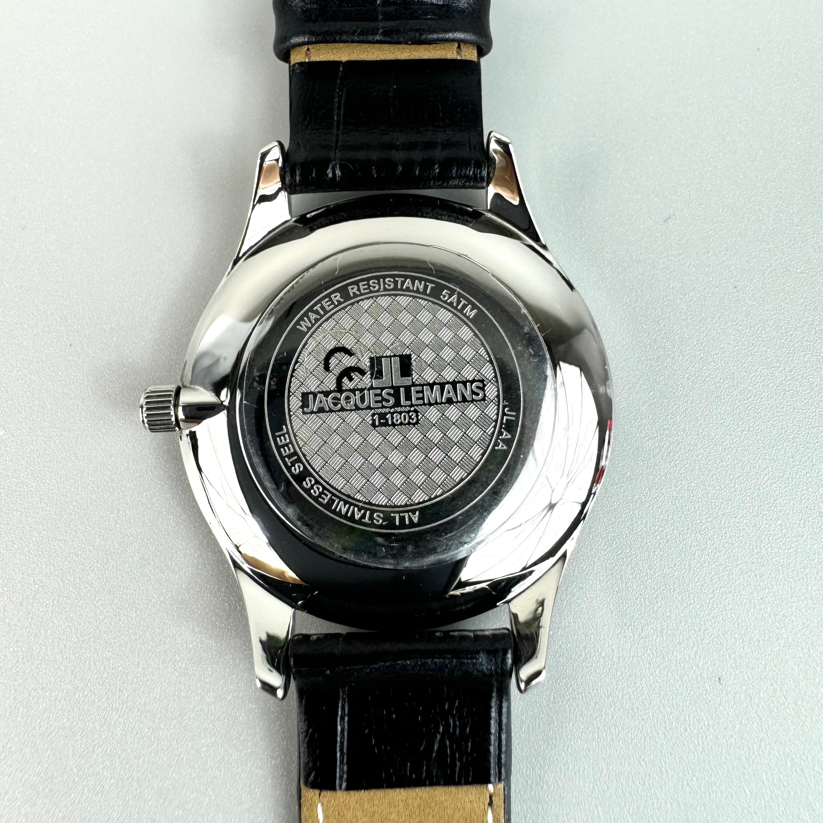 【未使用・電池交換済み】ジャックルマン　JACQUES LEMANS　JAL1-1803A　クォーツ　スワロフスキー　ハート　黒　革ベルト