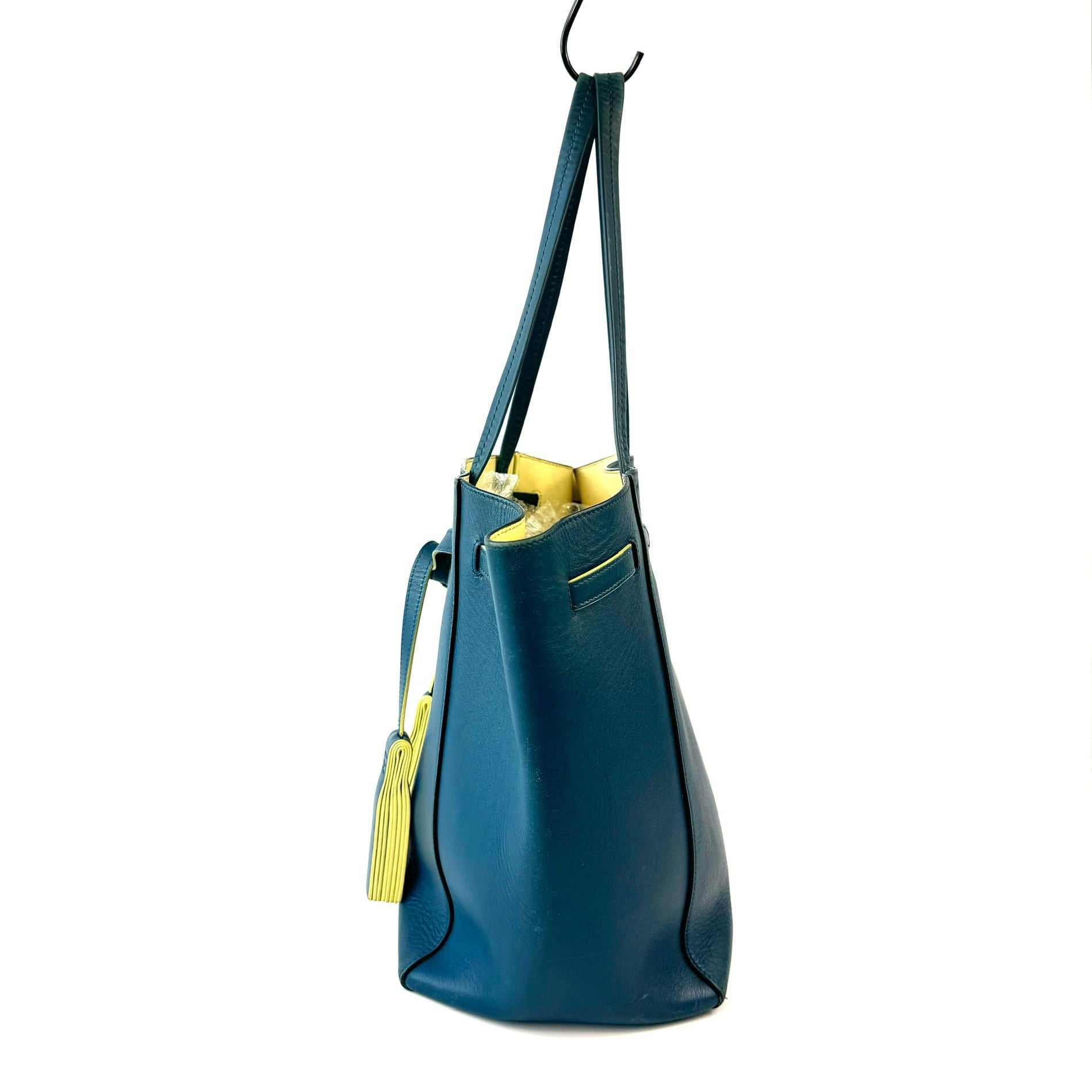 セリーヌ　カバファントム　トートバッグ　スモール　タッセル　カーフ　青　黄色