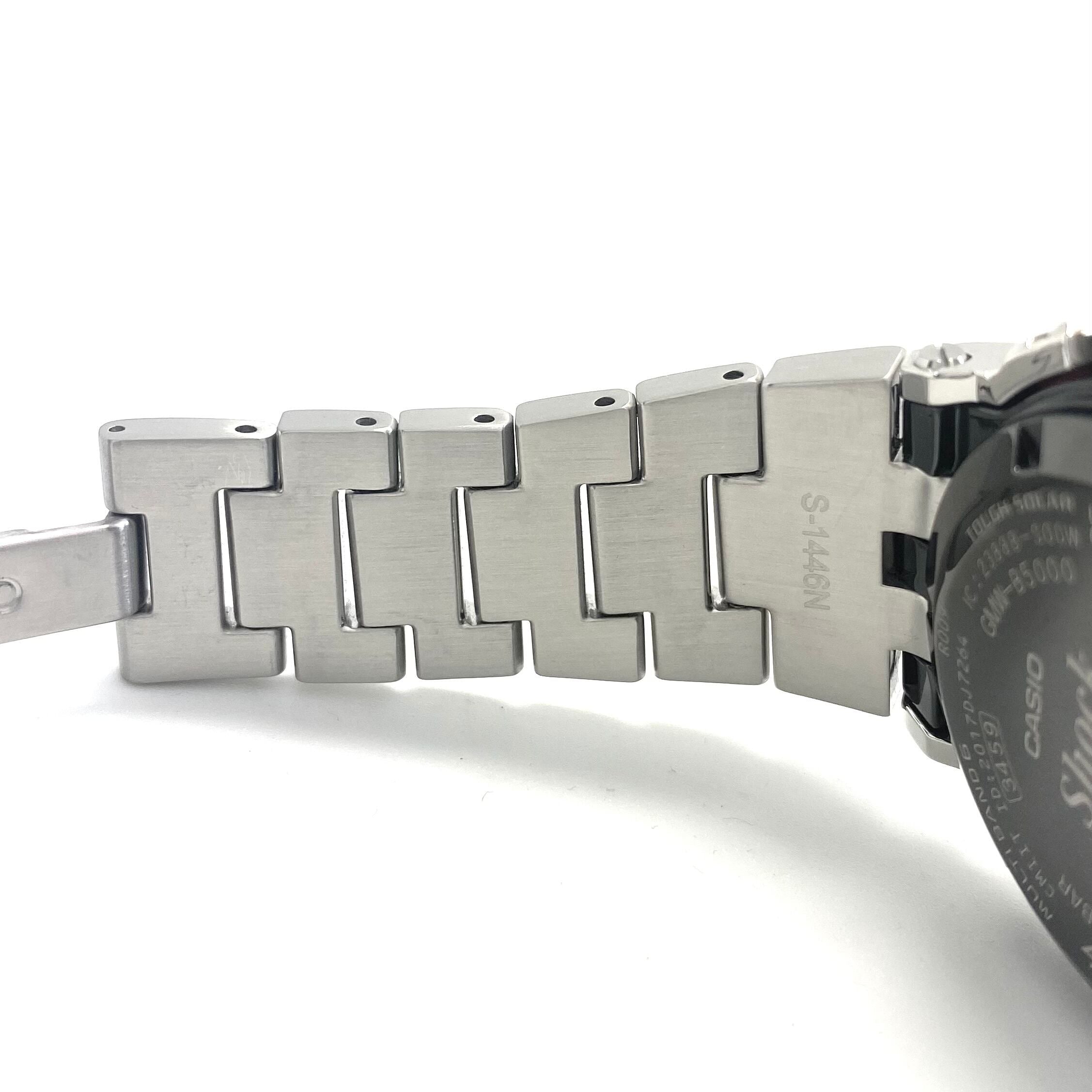 【美品】カシオ G-SHOCK ジーショック GMW-B5000D-1JF 5000シリーズ フルメタル モバイルリンク スクエア デジタル 電波ソーラー 20気圧防水 腕時計 メンズ 中古