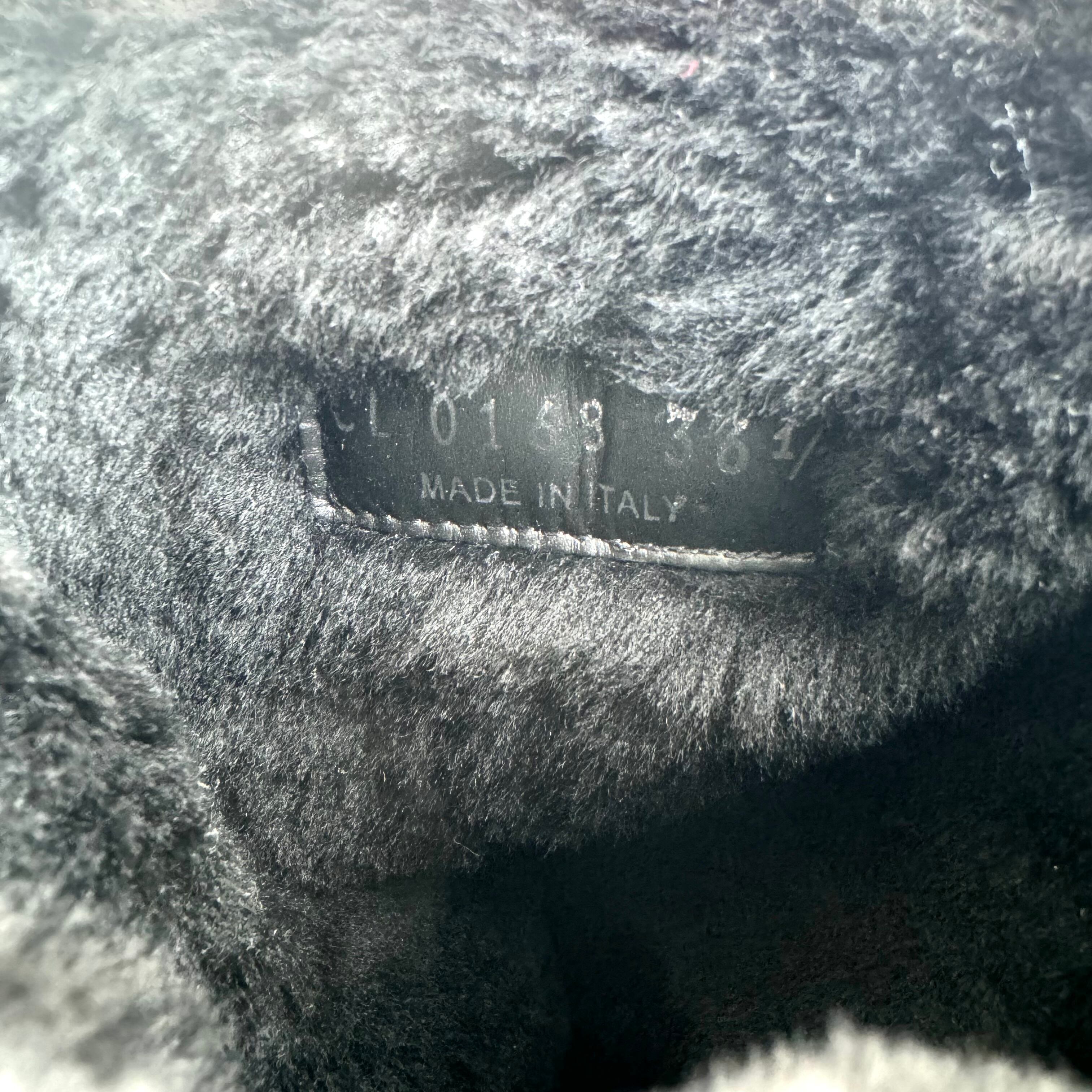 【ほぼ未使用】ルイヴィトン　ロングブーツ　ムートン　モノグラム　スエード　ダークブラウン　23.5cm