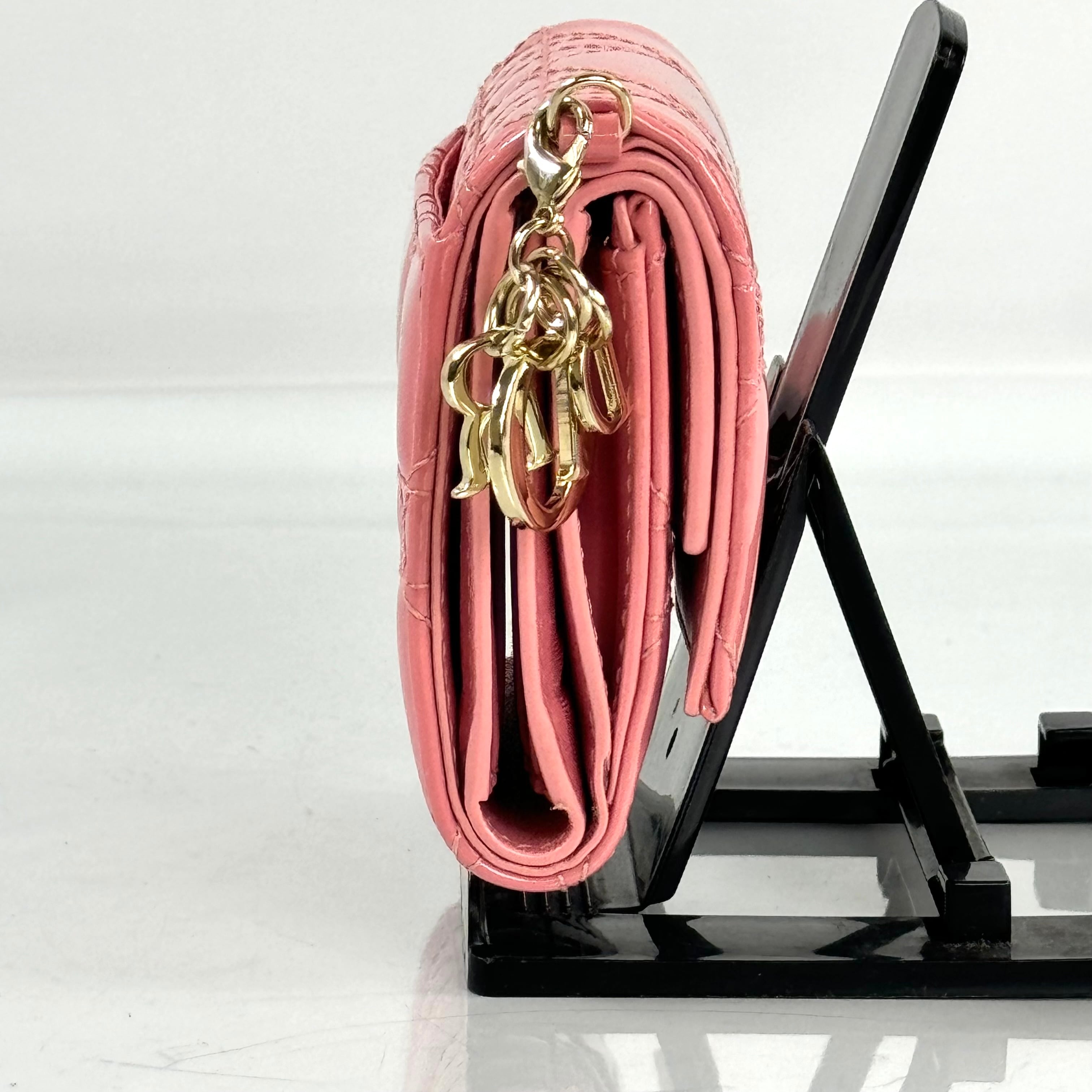 クリスチャンディオール　レディディオール　Christian Dior　ロータスウォレット　ピンク　エナメル　コンパクトウォレット