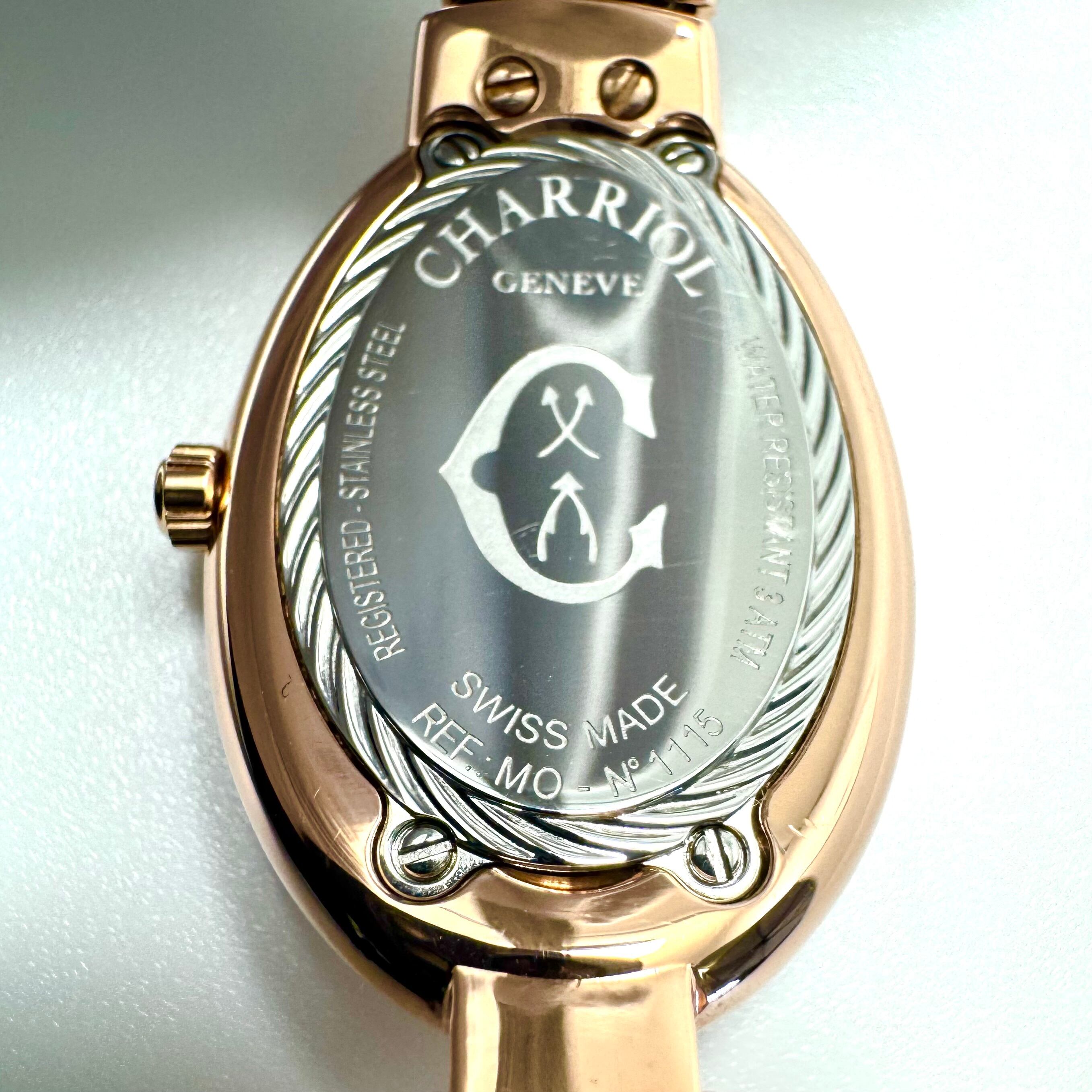 シャリオール　 CHARRIOL　マリーオルガ　MARIE OLGA　MOY.570.002　クォーツ　シェル　ピンクゴールド　レディース