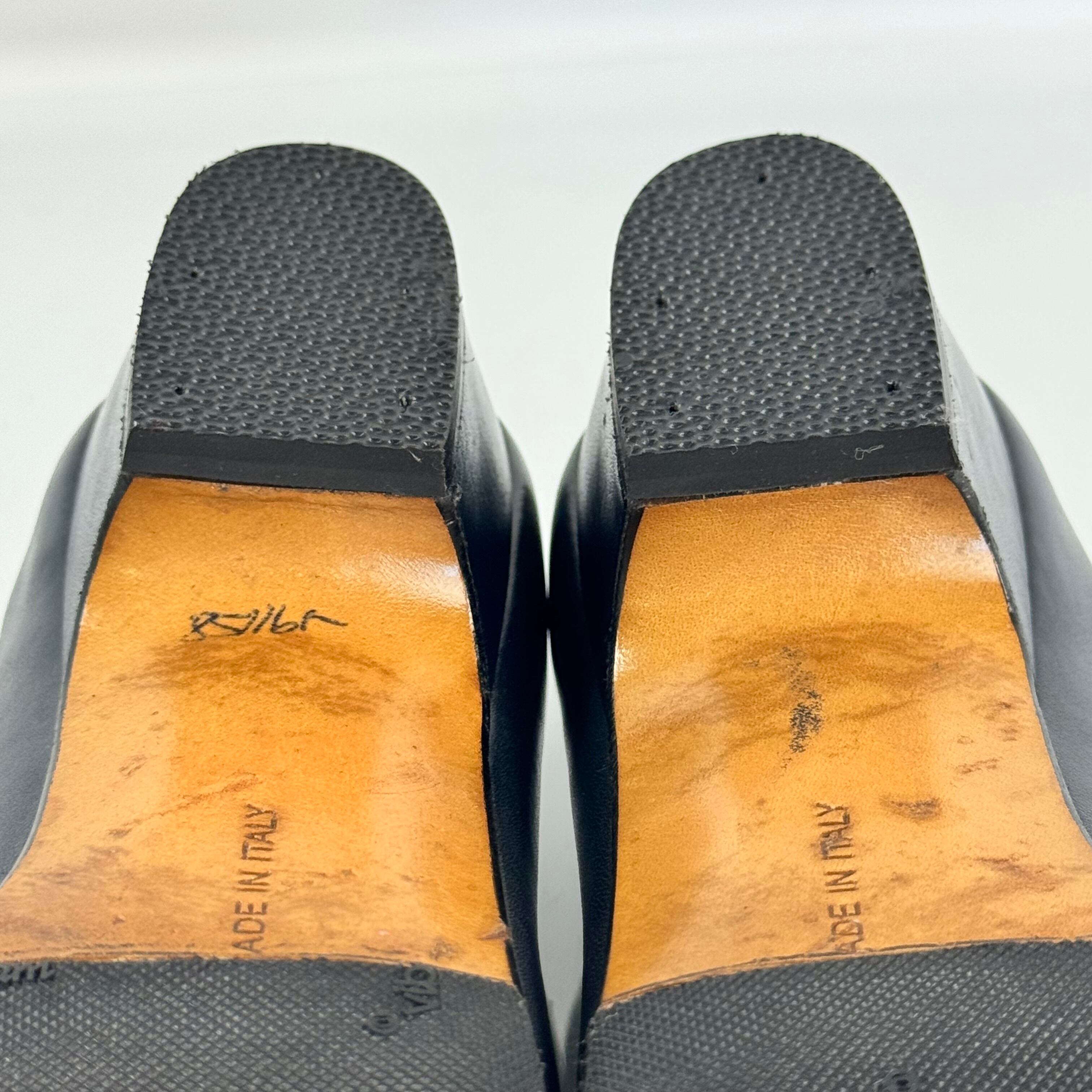 サルヴァトーレフェラガモ　パンプス　ヴァラリボン　カーフレザー　5 1/2 B　23cm 黒