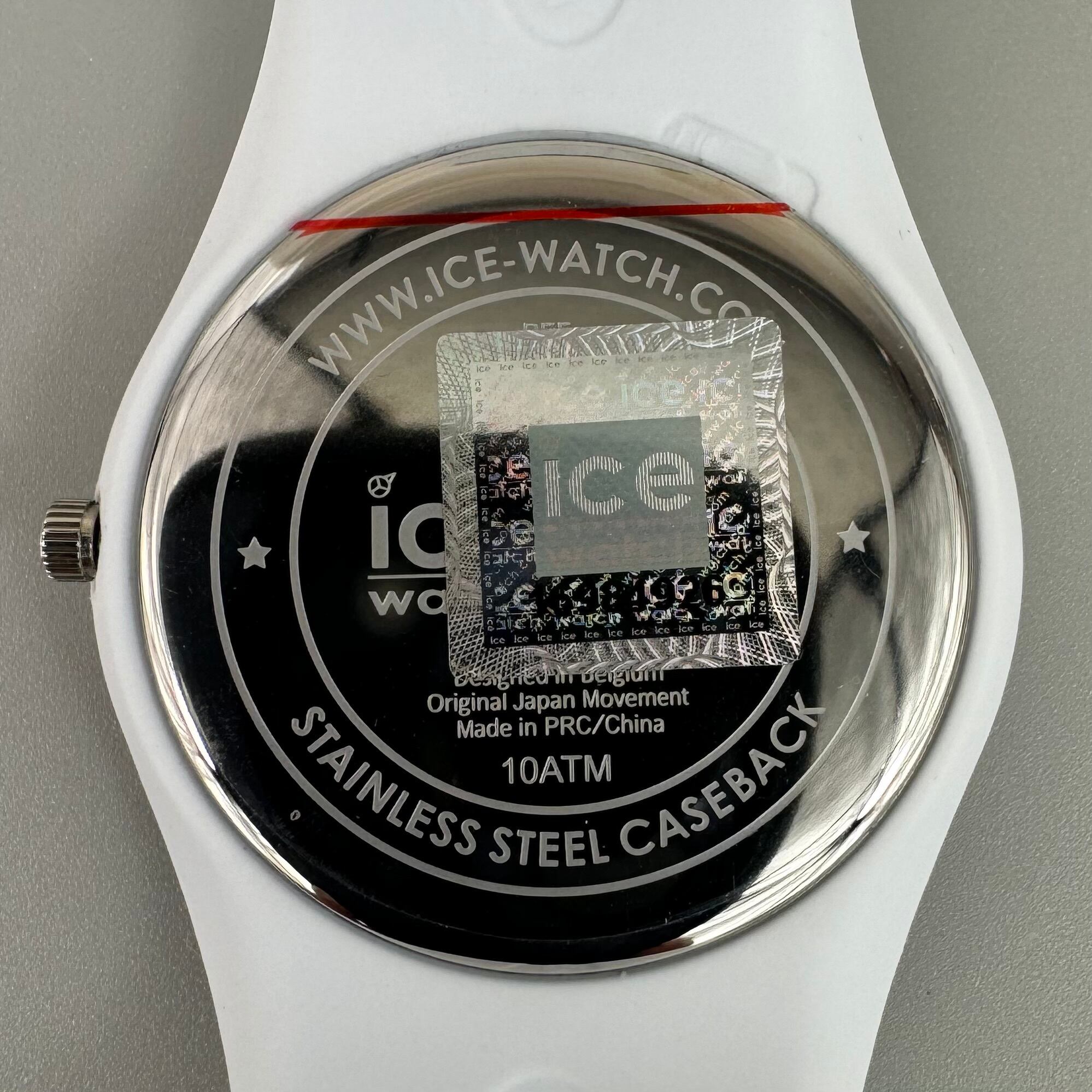 【未使用・電池交換済み】 アイスウォッチ　ICE WATCH　014769　ディズニーコレクション　ミッキーマウス　クォーツ　白　樹脂　メンズ　レディース