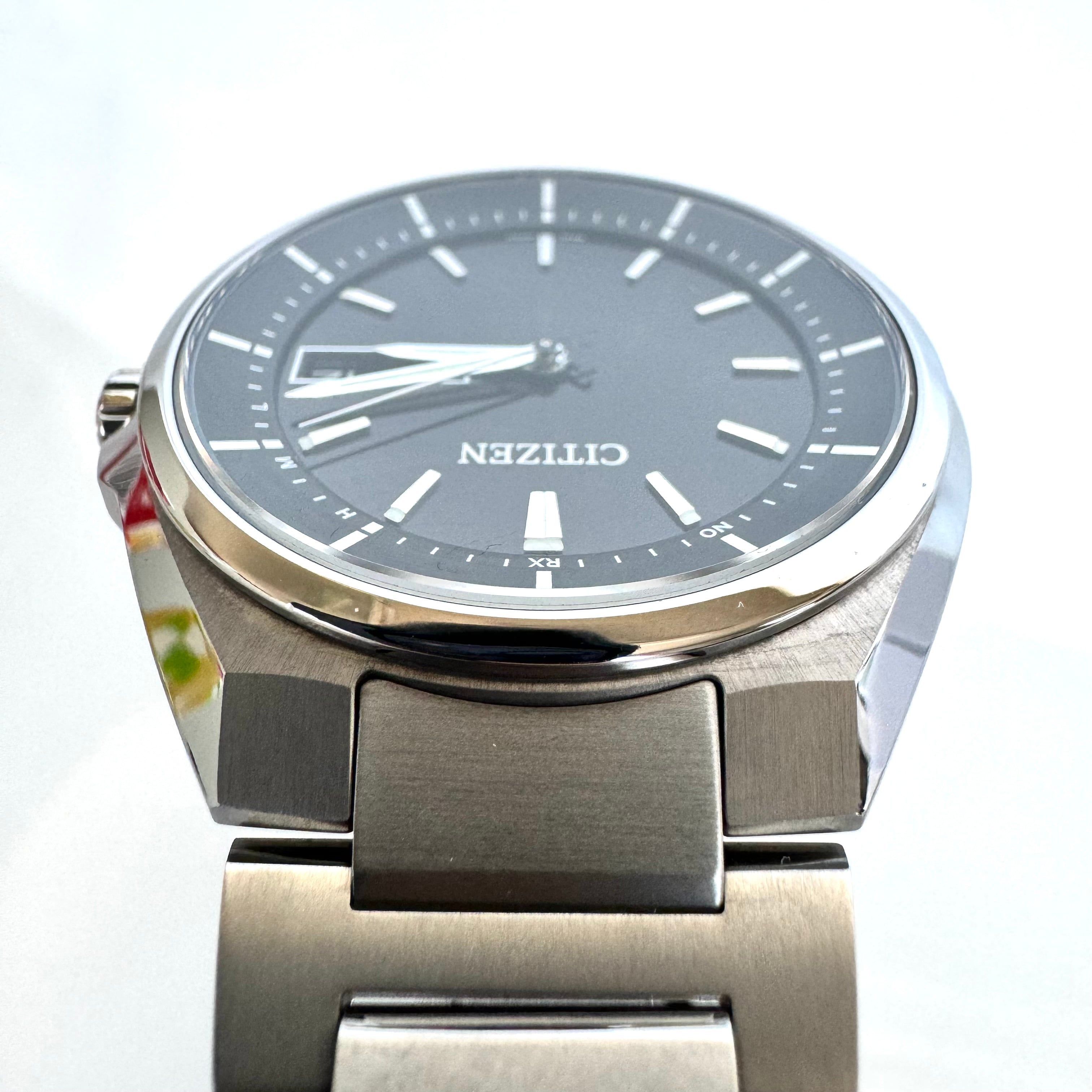 【美品】シチズン　アテッサ　AT6050-54E 　H100-R007556　電波ソーラー　黒　デイデイト　チタニウム