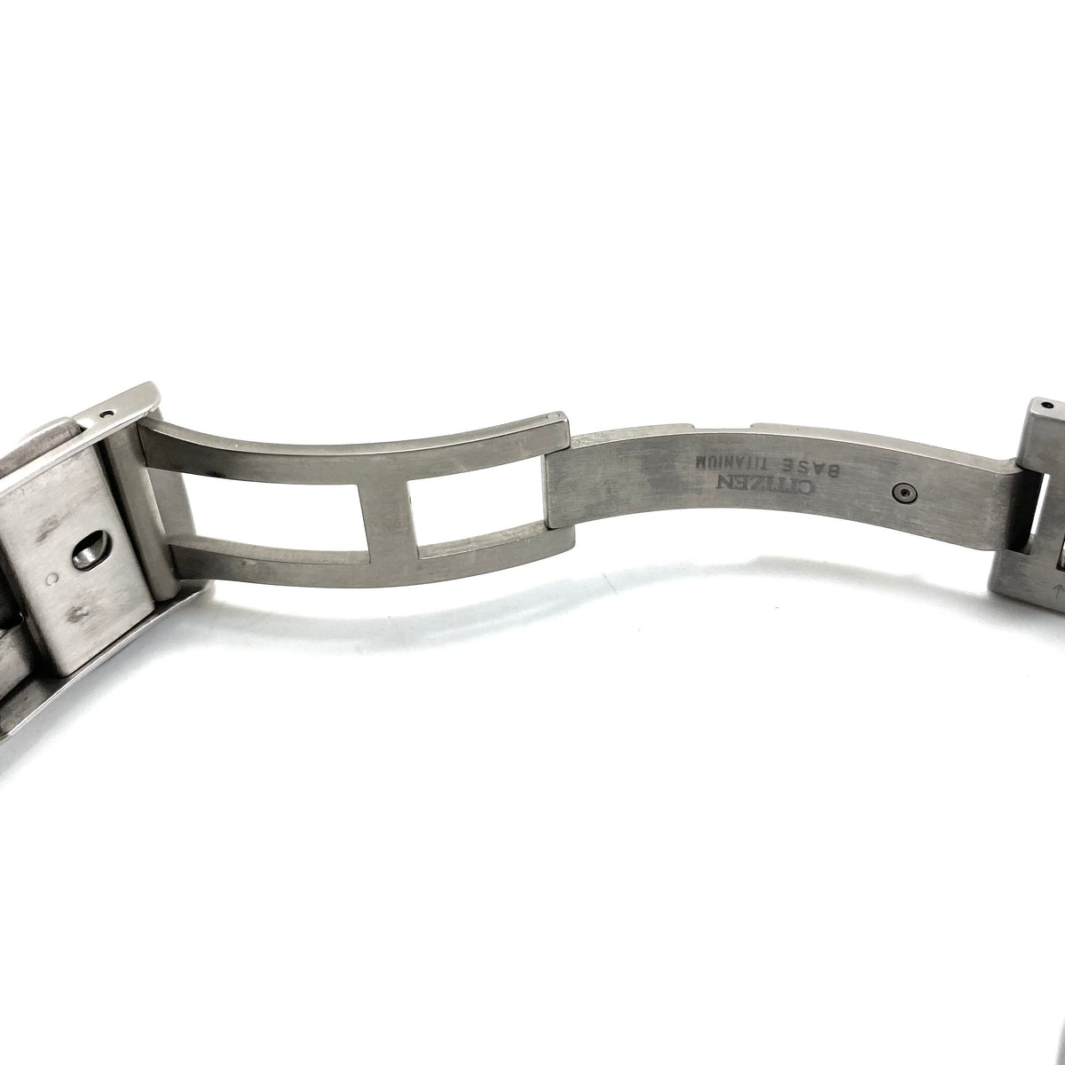 【美品】腕時計 メンズ シチズン アテッサ AT9096-57E H820-T023070 電波ソーラー エコドライブ デイト表示 黒 チタニウム 10気圧防水