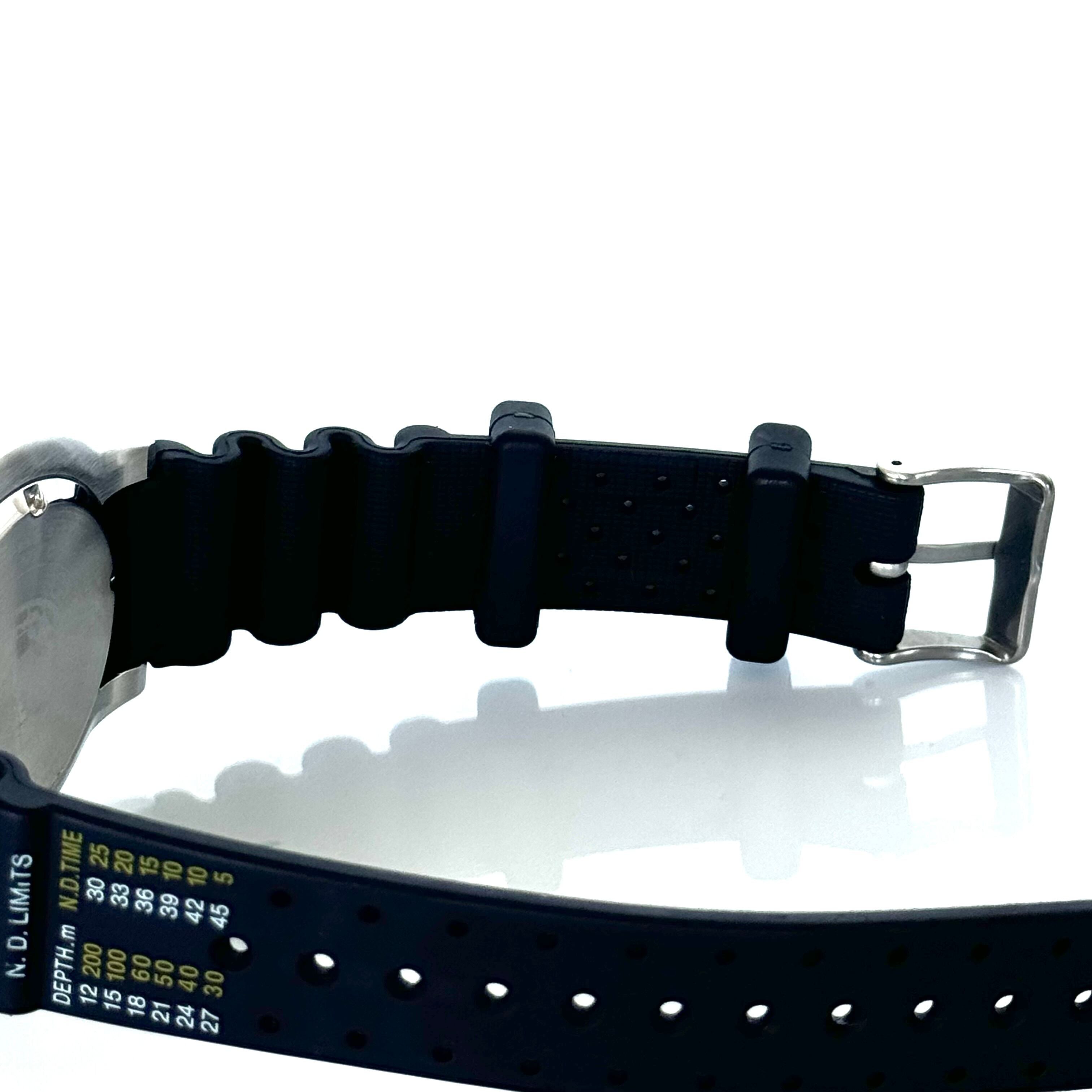 シチズン　CITIZEN　プロマスター　BN0156-05E　マリンシリーズ　ダイバー　E168-S100623　ソーラー　デイト表示　黒　ラバーベルト