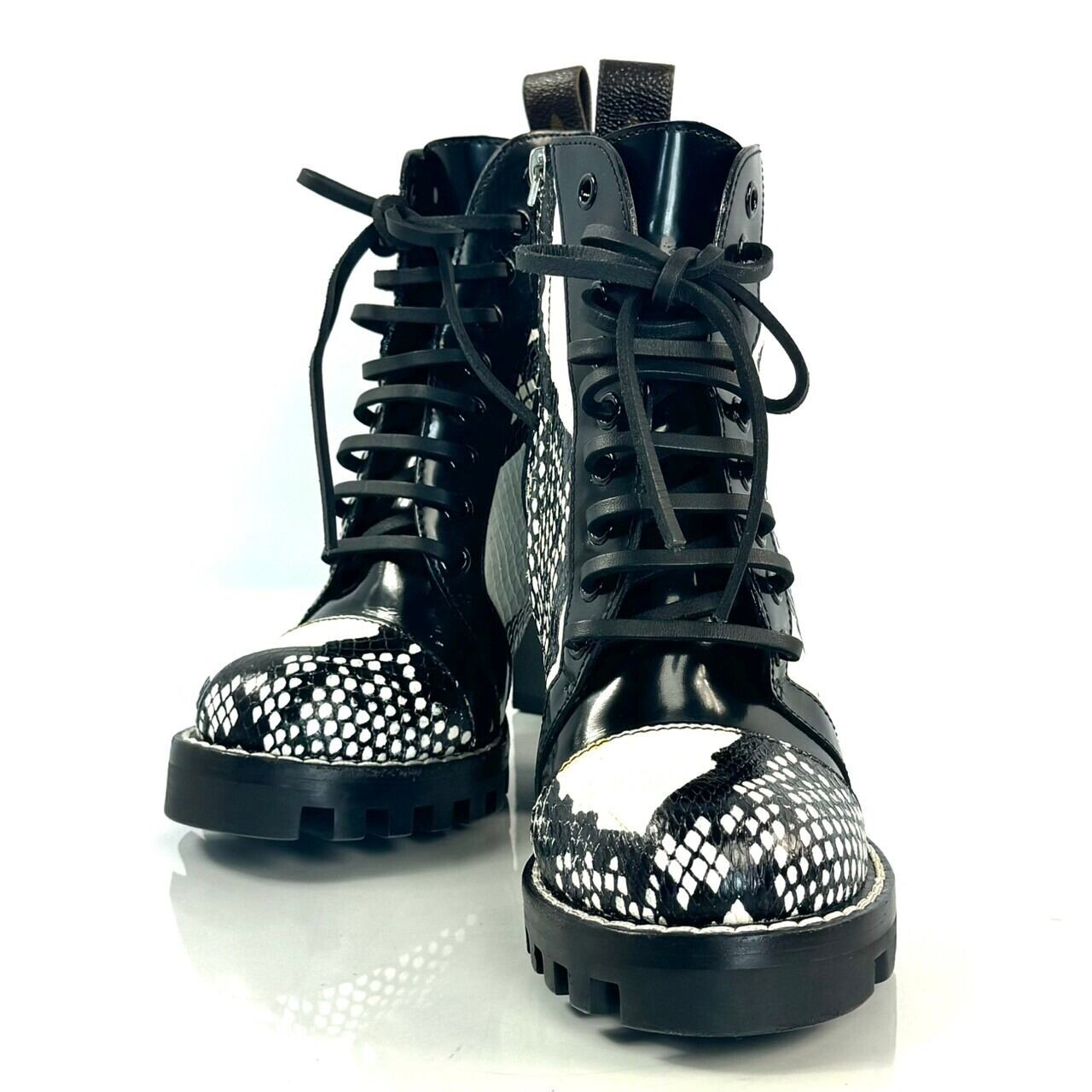 【希少】ルイヴィトン　LOUIS VUITTON　スタートレイルライン　アンクルブーツ　ショートブーツ　パイソン　黒　白　34 1/2　日本サイズ22cm