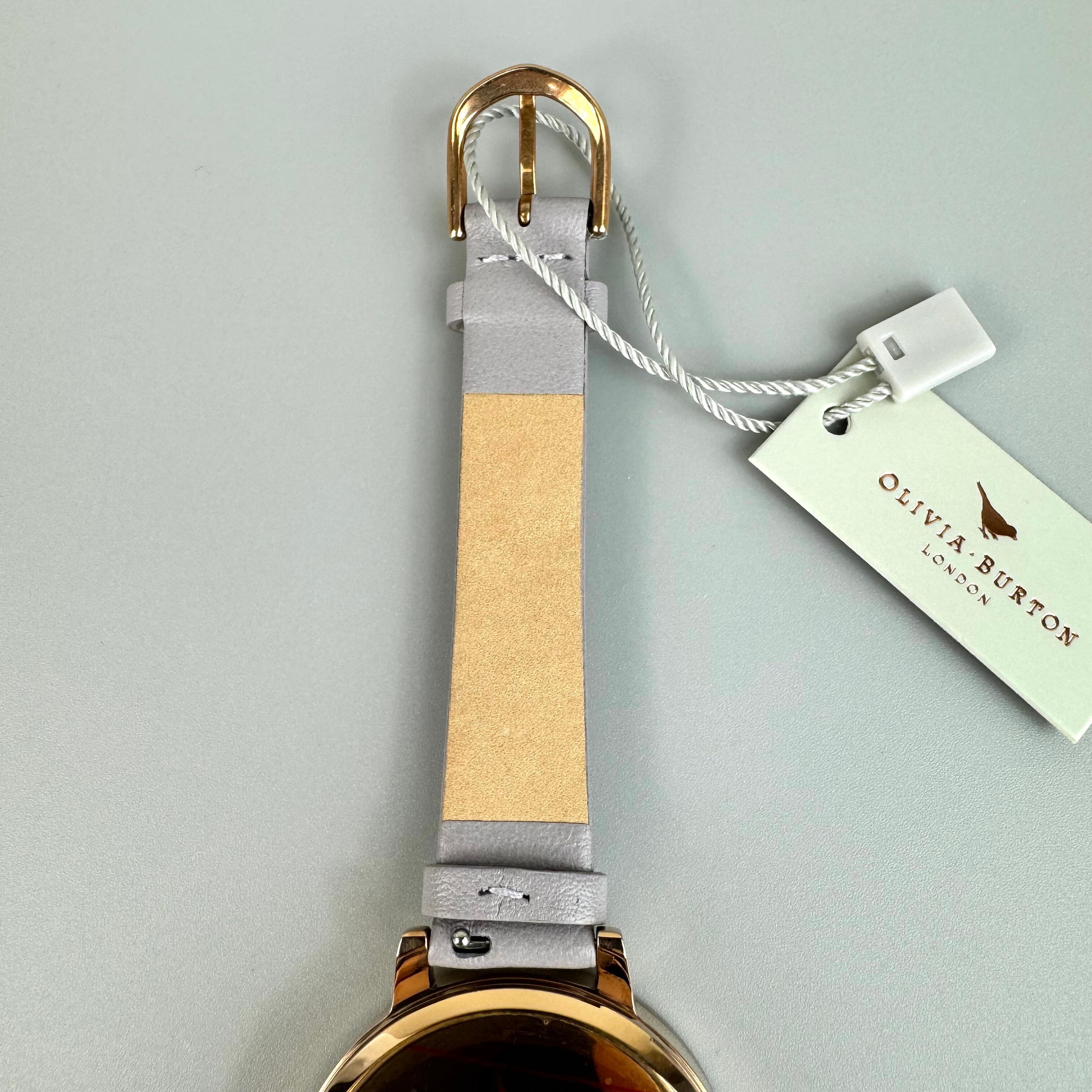 【未使用】オリビアバートン　OLIVIA BURTON　OB16BDW16　クォーツ　白　デイト表示　革ベルト　レディース