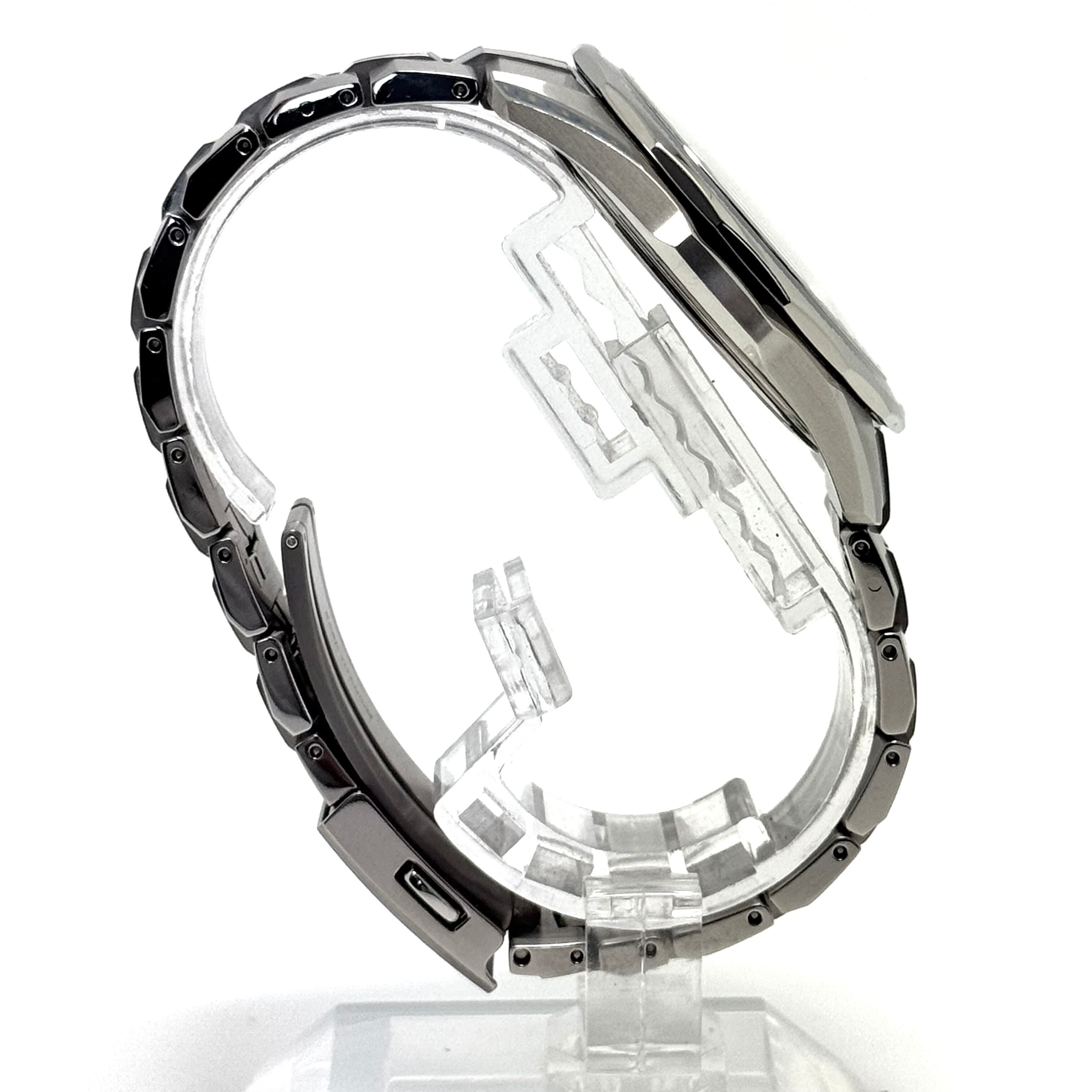 【美品】カシオ　CASIO　オシアナス　OCEANUS　Manta S7000 Series　OCW-S7000-1AJF 　電波ソーラー　モバイルリンク　デイト表示