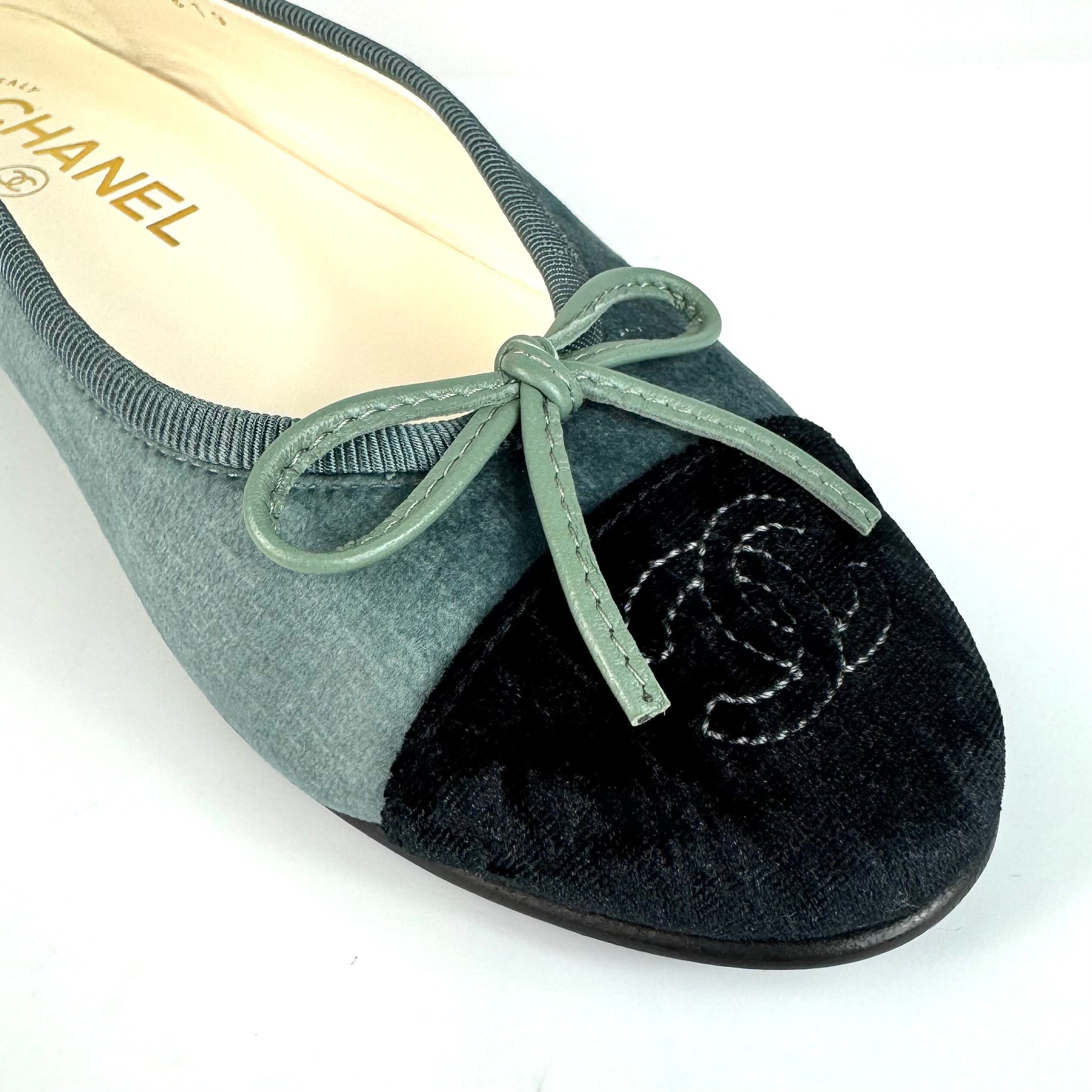 シャネル　CHANEL　リボンバレエシューズ　ココマーク　スエード　くすみブルー　23cm　351/2C
