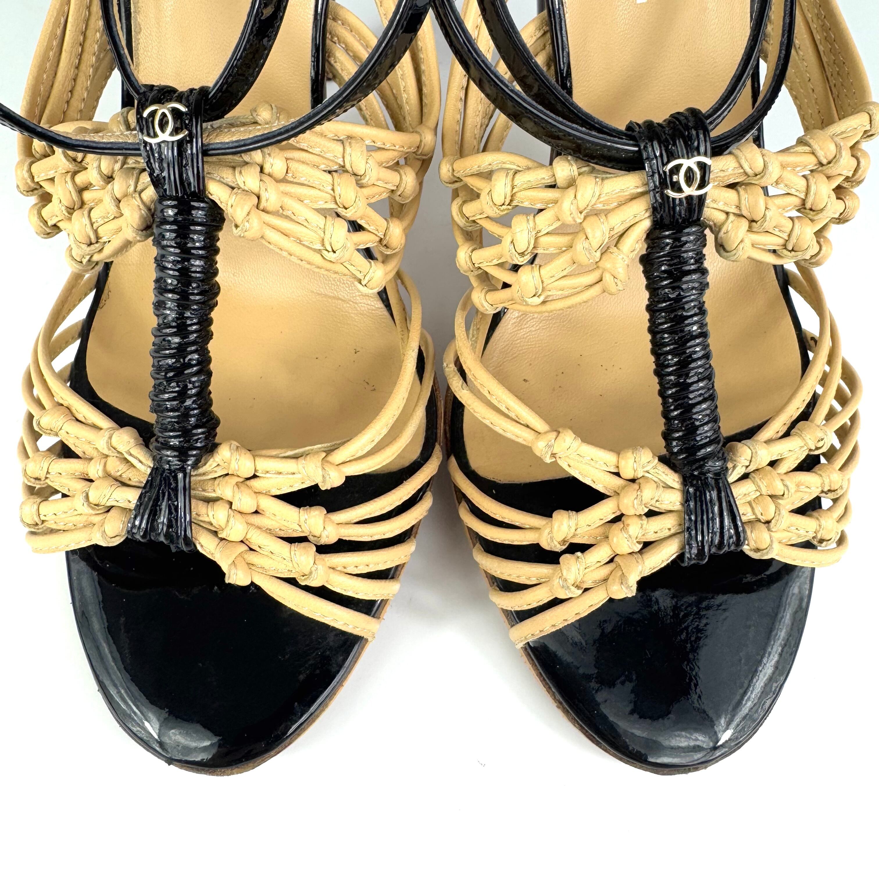 シャネル　CHANEL　ヒールサンダル　ストラップ　ココマーク　ベージュ　ブラック　37 1/2C　日本サイズ約24.5cm
