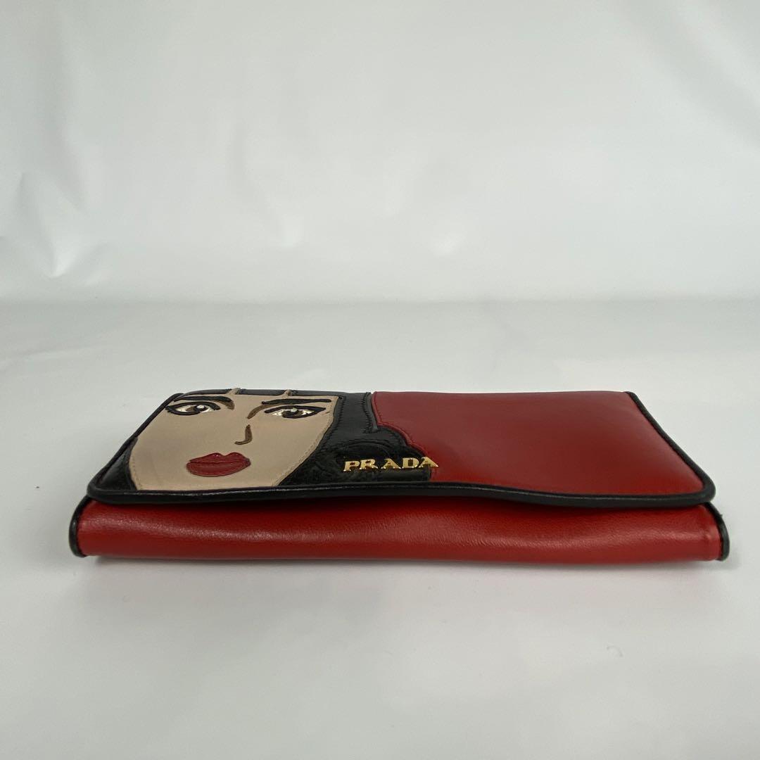 【希少】プラダ　長財布　赤　黒　アップリケ