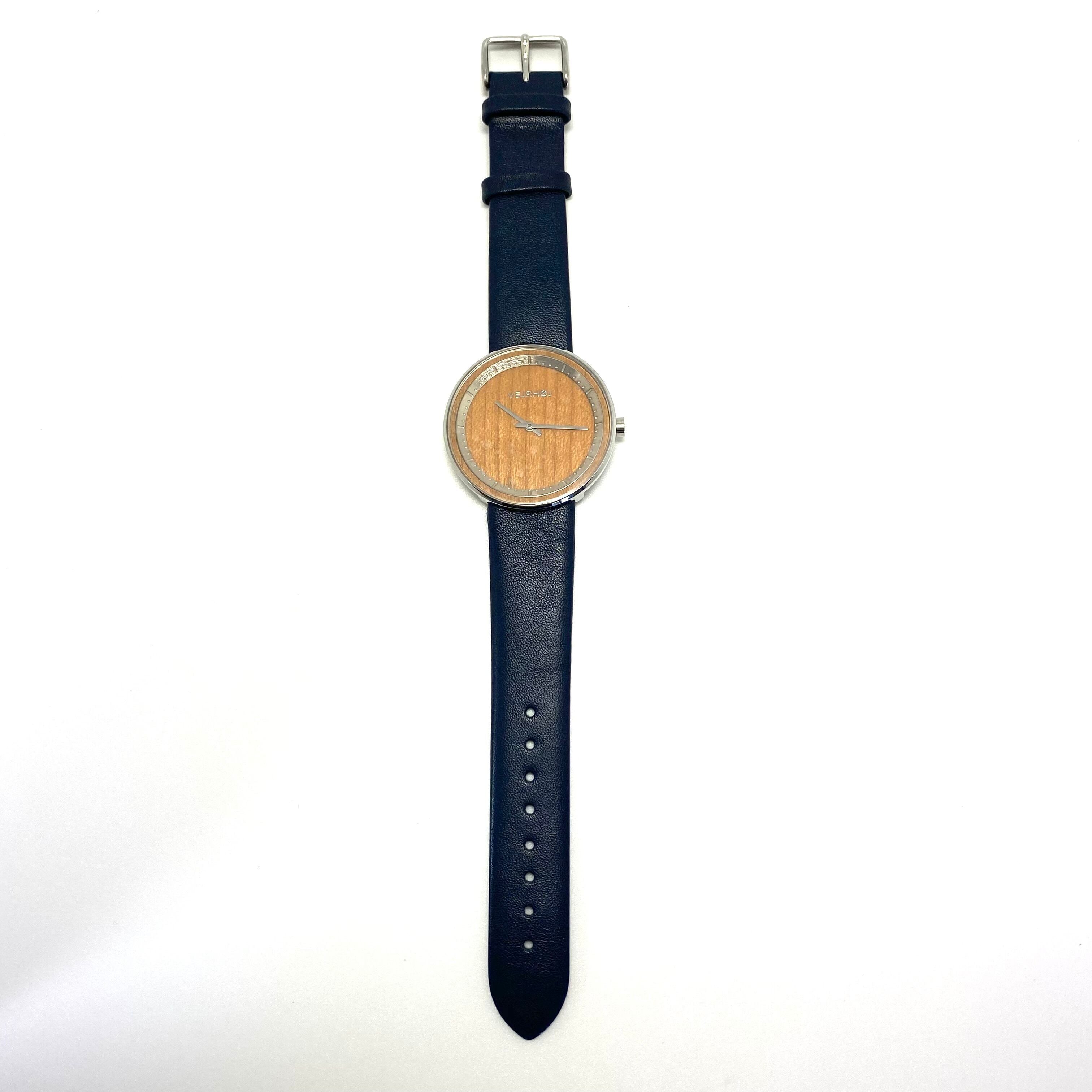 【未使用】ヴェアホイ　VEJRHOJ　クォーツ　木目　2針　革ベルト