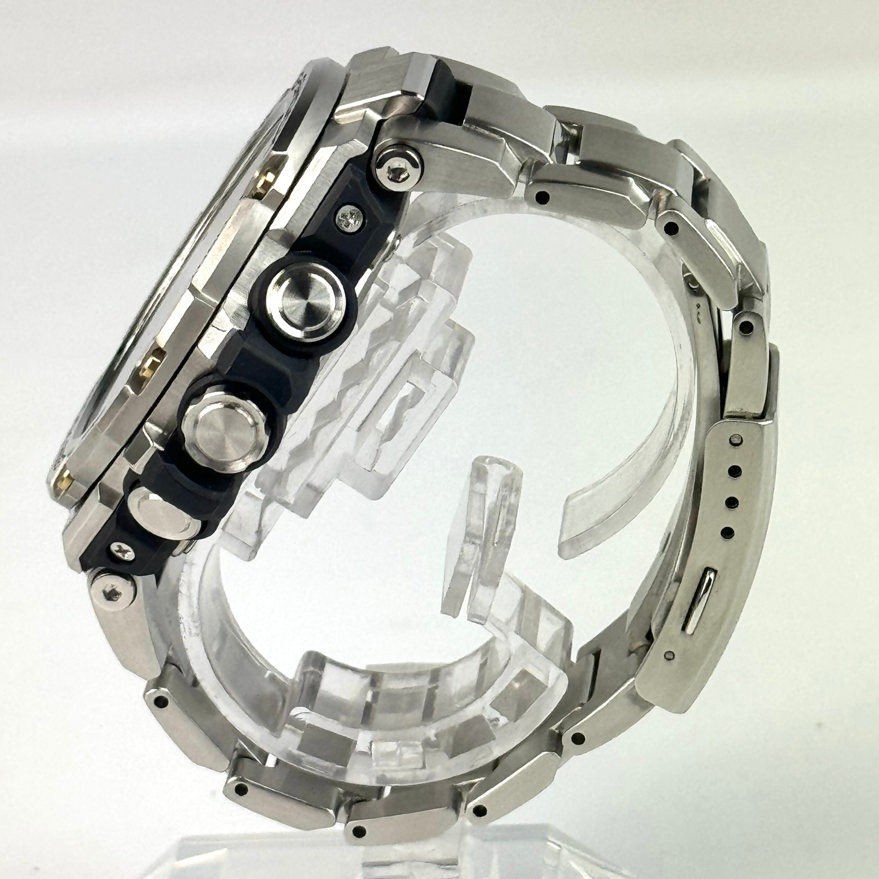 【美品】カシオ　CASIO　ジーショック　G-SHOCK　ジースチール　G?STEEL　GST-B100D-1A9JF　タフソーラー　デイト表示　スマホリンク　黒