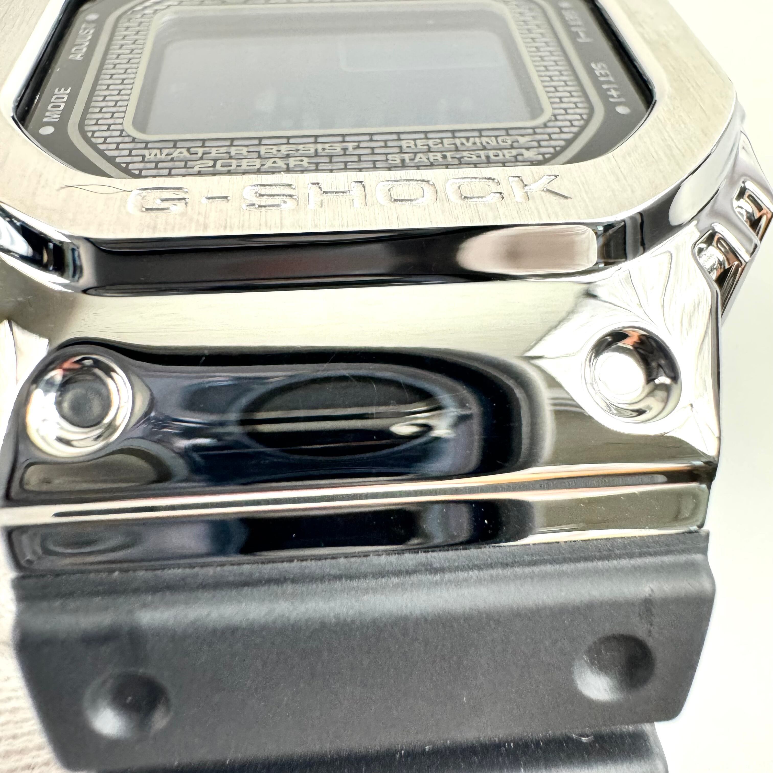 【美品】カシオ　CASIO　ジーショック　G-SHOCK　GMW-B5000-1JF　電波ソーラー　デジタル　黒　Bluetooth　樹脂ベルト