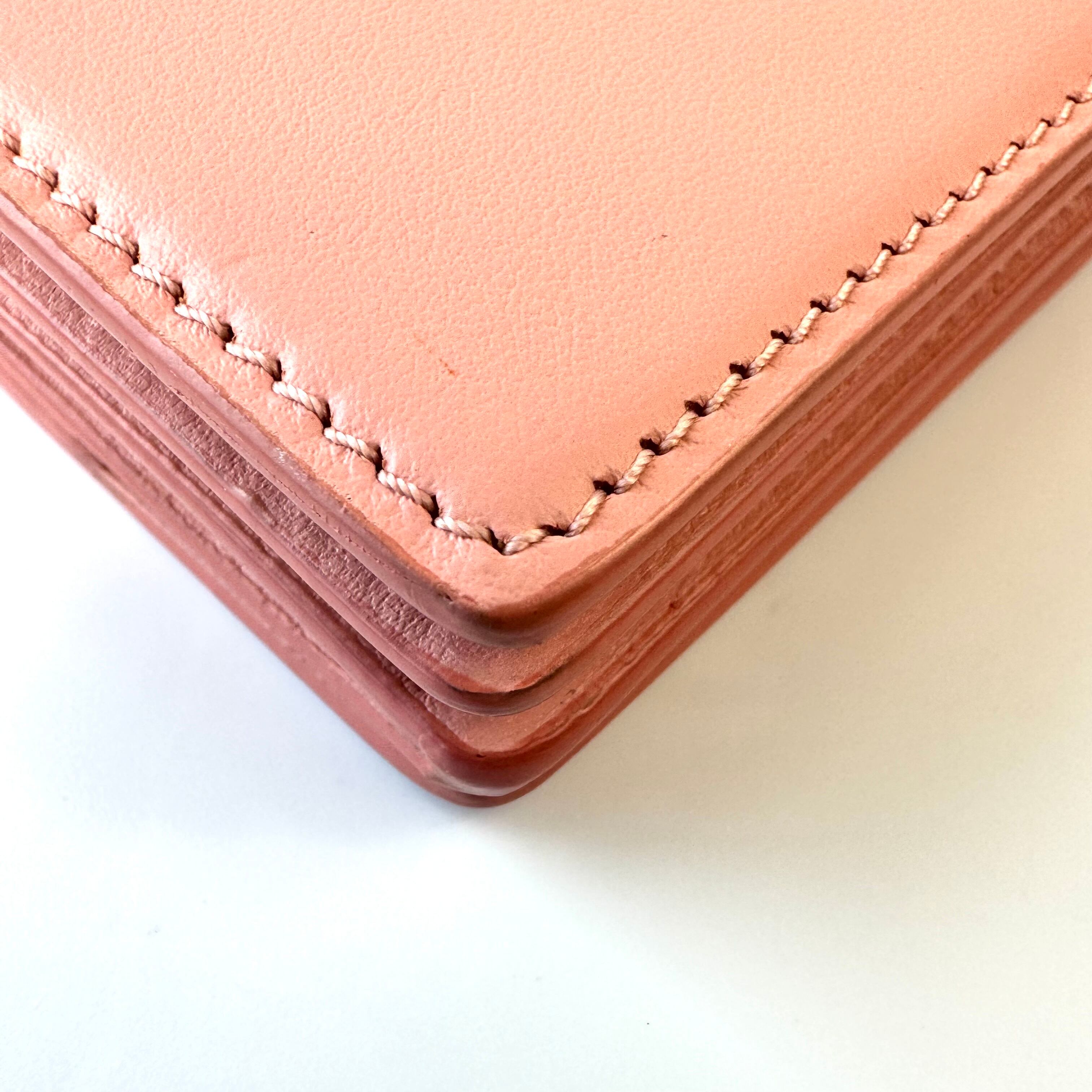 【美品】バーバリー　チェーンウォレット　コインケース　カードケース　TBロゴ　斜め掛け　二つ折り　80316271　ブラッシュピンク